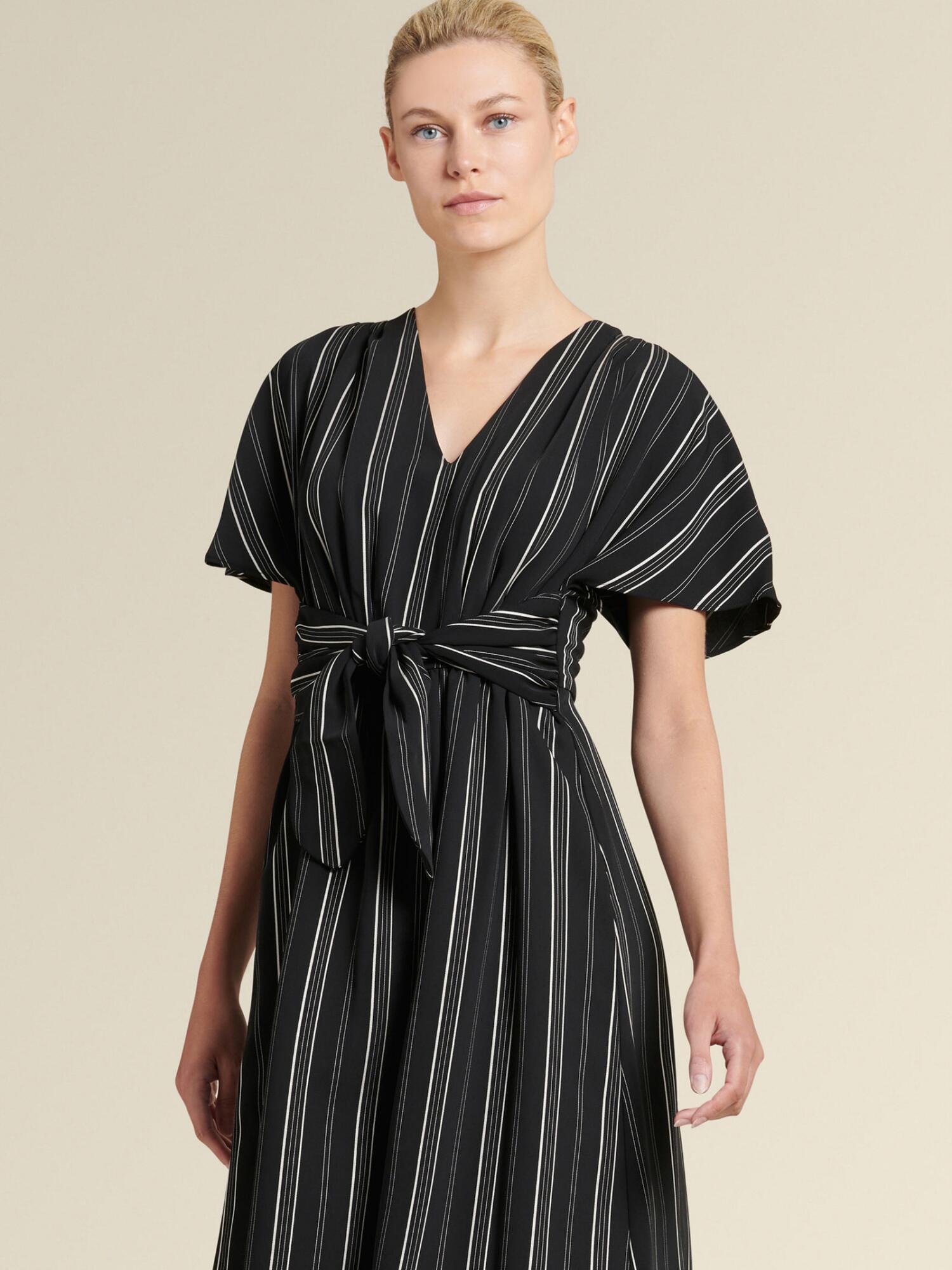 dkny black tie