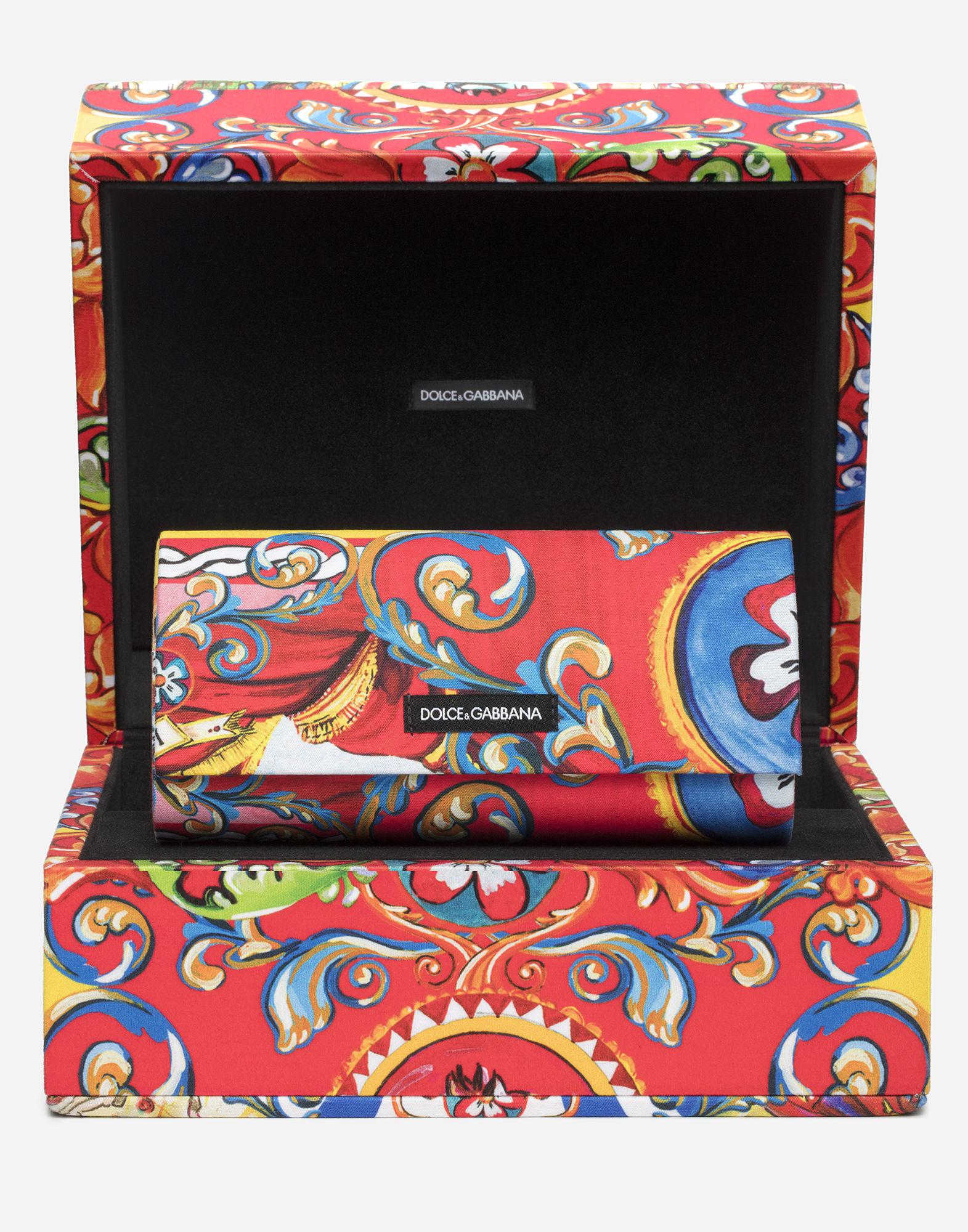 dolce and gabbana hand sunglasses