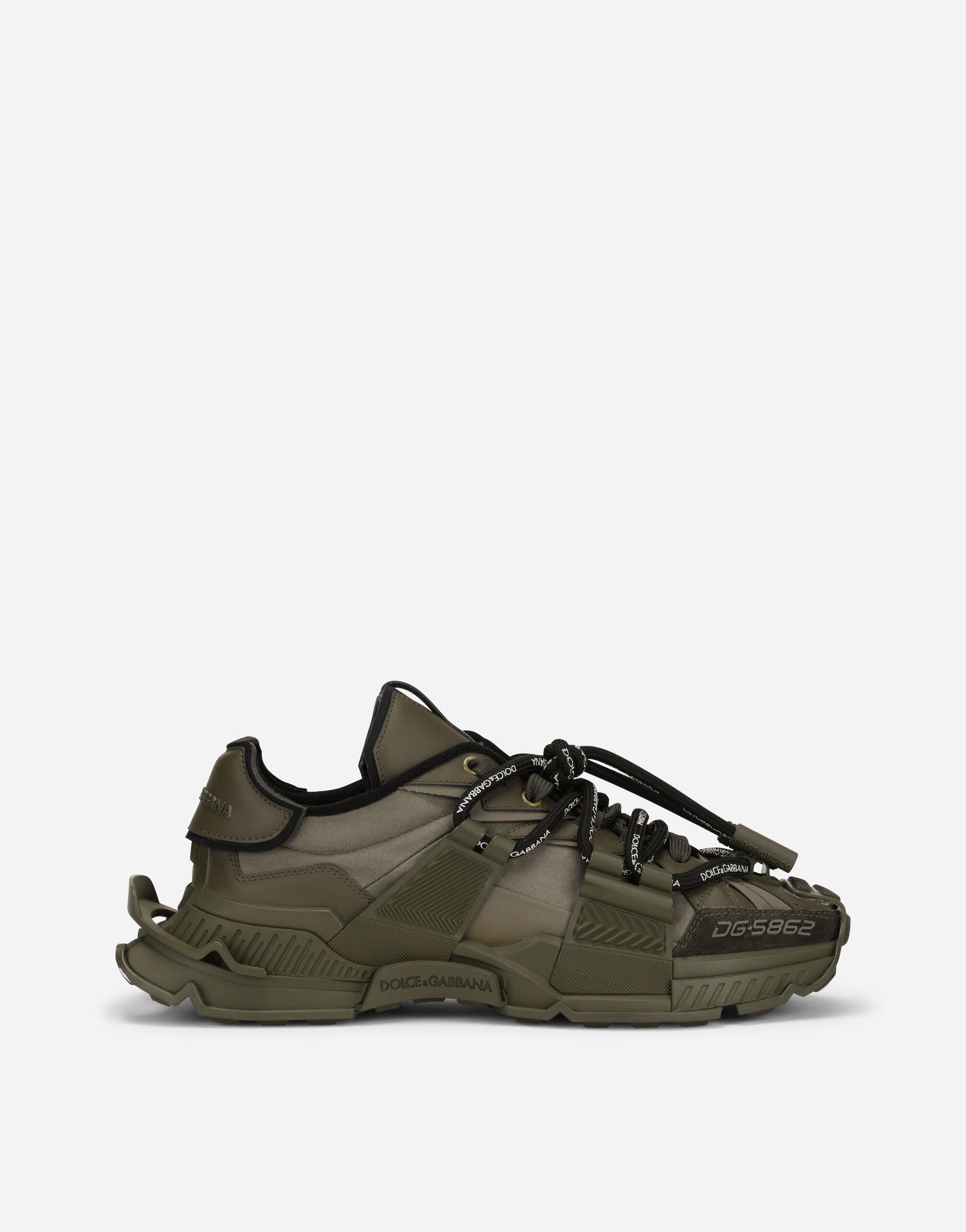 Dolce & Gabbana Mixed-material Space Sneakers in Green for Men | Lyst