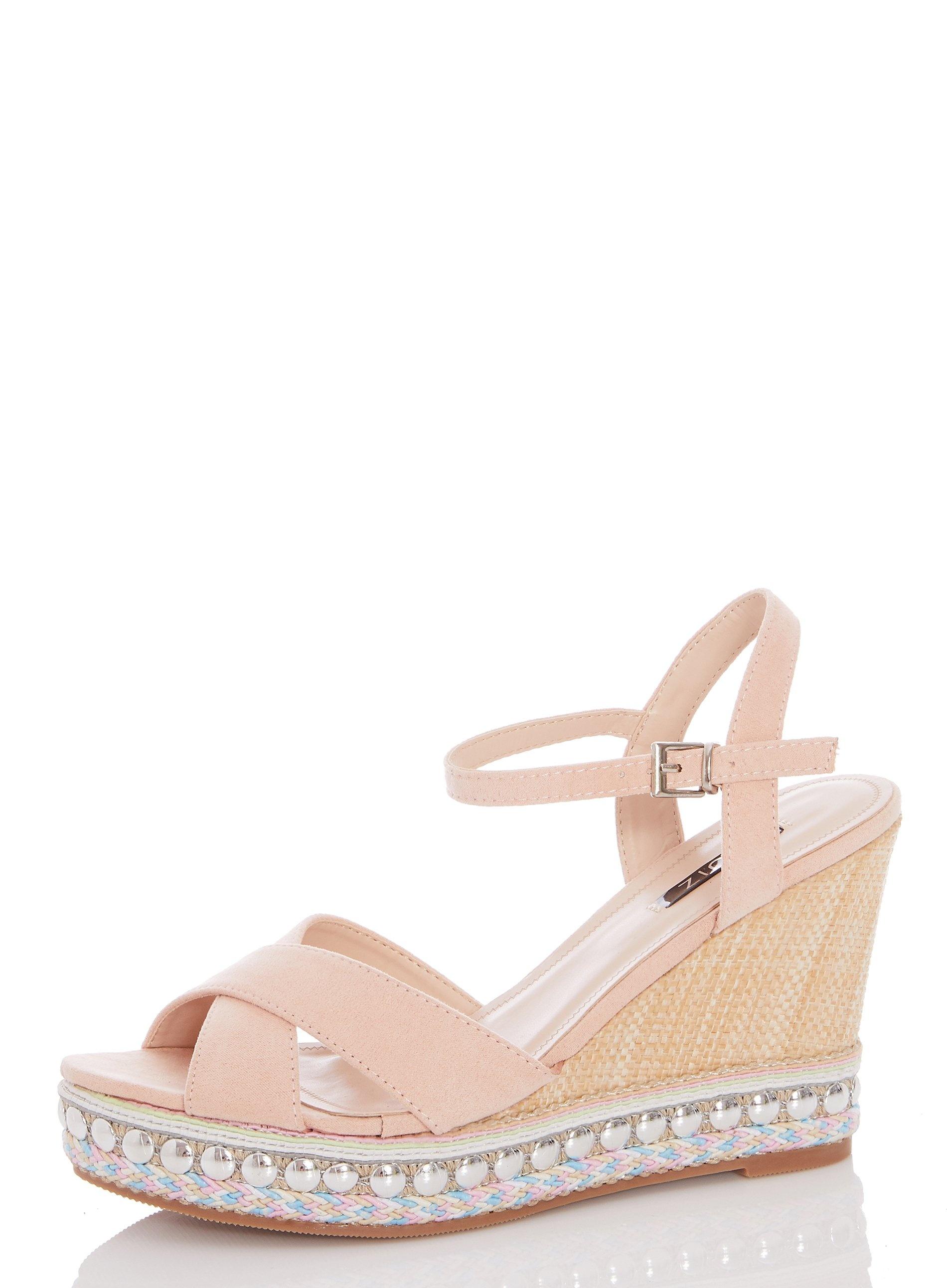 quiz white wedges