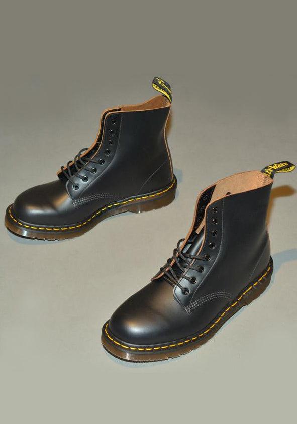 DOSHABURI Dr. Martens Vintage 1460 Leather Boots Black Quilon Made In  England | Lyst