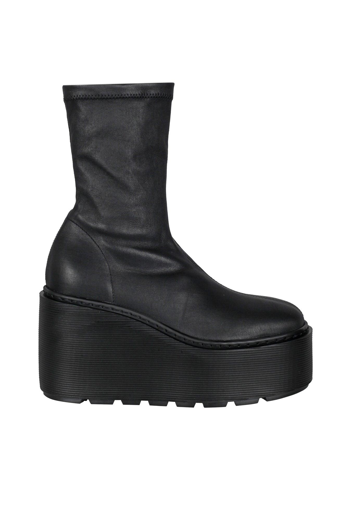 ブーツその他 VIC MATIE Woman Boots Black 1F2162DD30BOXB 001 Vic Matie Scubagum ankle-length Boots | Black | FARFETCH
