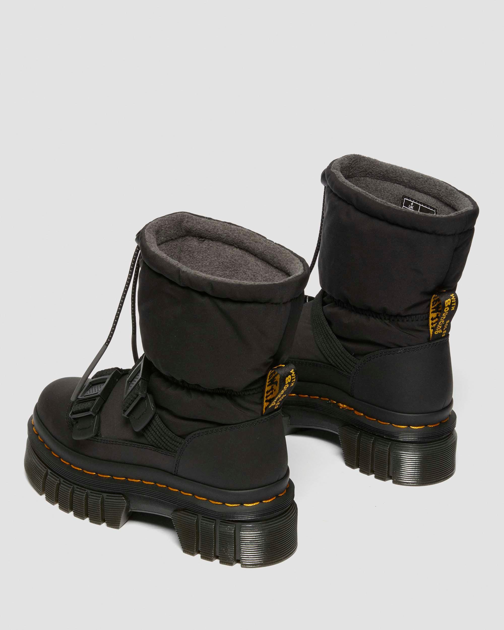 【Dr. Martens】Audrick Padded Loブーツ Audrick Lo Puffer Boots in Black | Dr. Martens