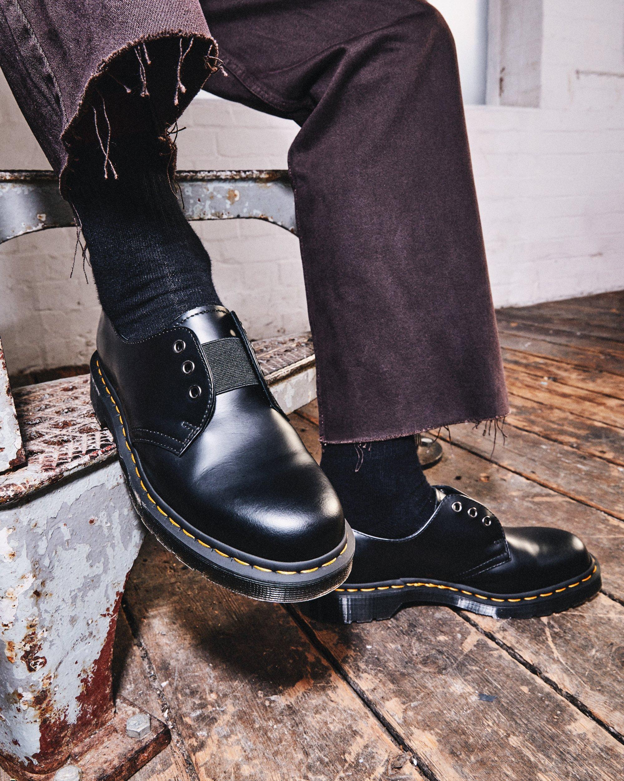 Dr. Martens 1461 Elastic Smooth Leather Oxford Shoes in Black | Lyst