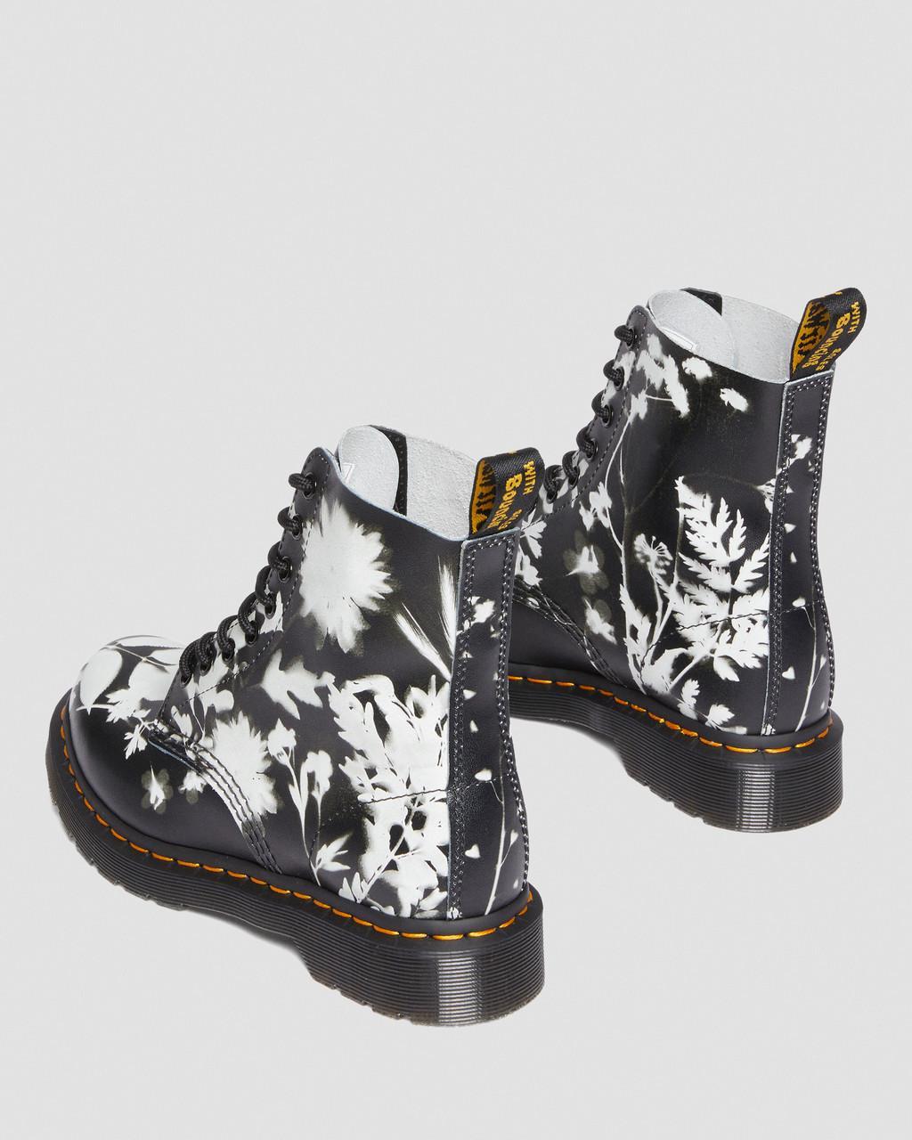 Womens floral 2025 doc martens