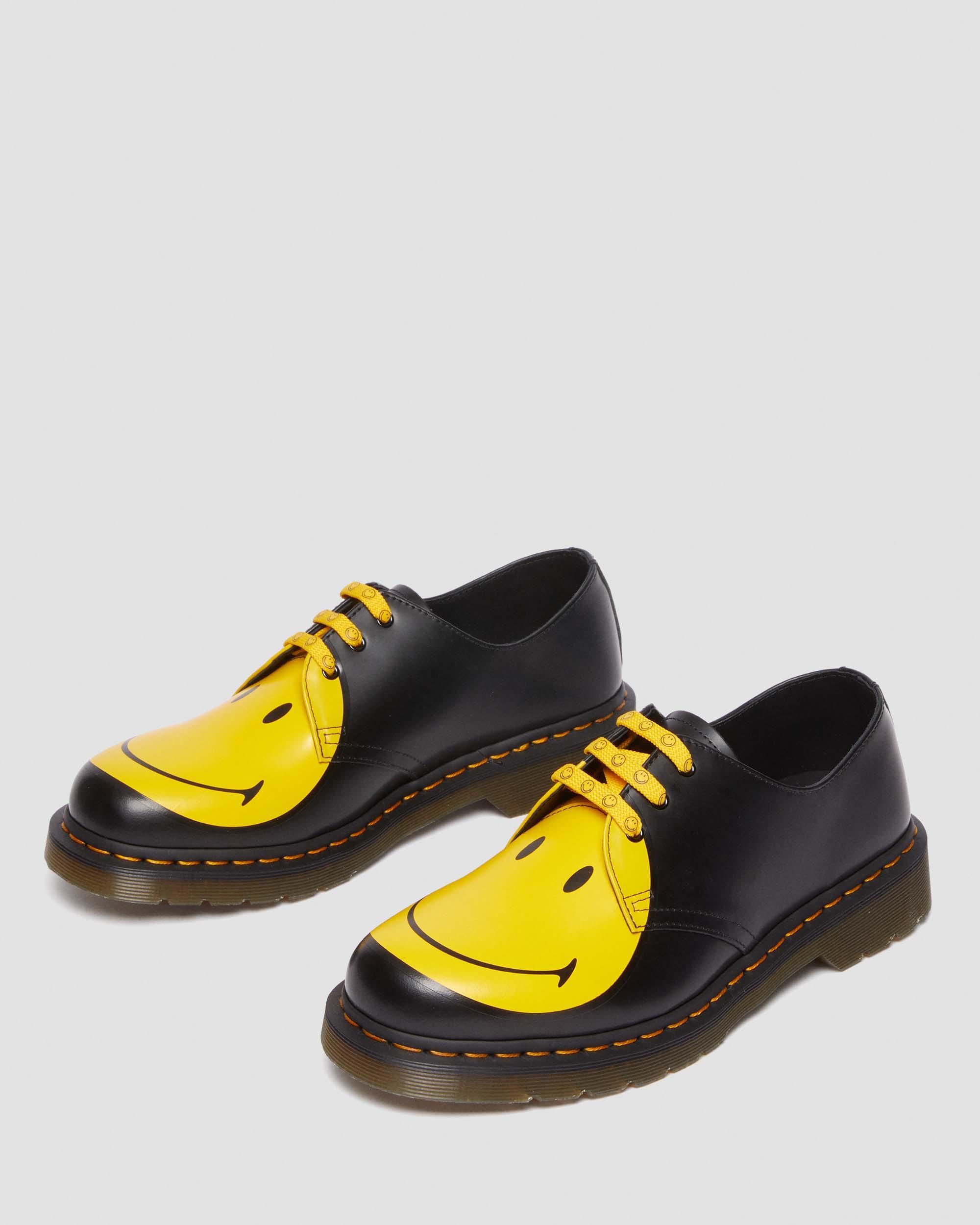 Dr. Martens 1461 Smiley® Smooth Leather Oxford Shoes in Black | Lyst