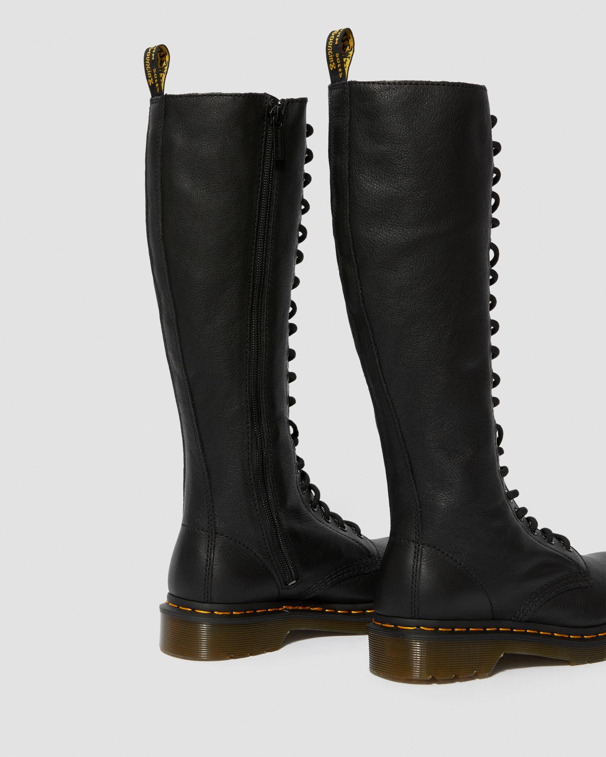 Dr. Martens 1b60 Virginia Leather Knee High Boots in Black | Lyst