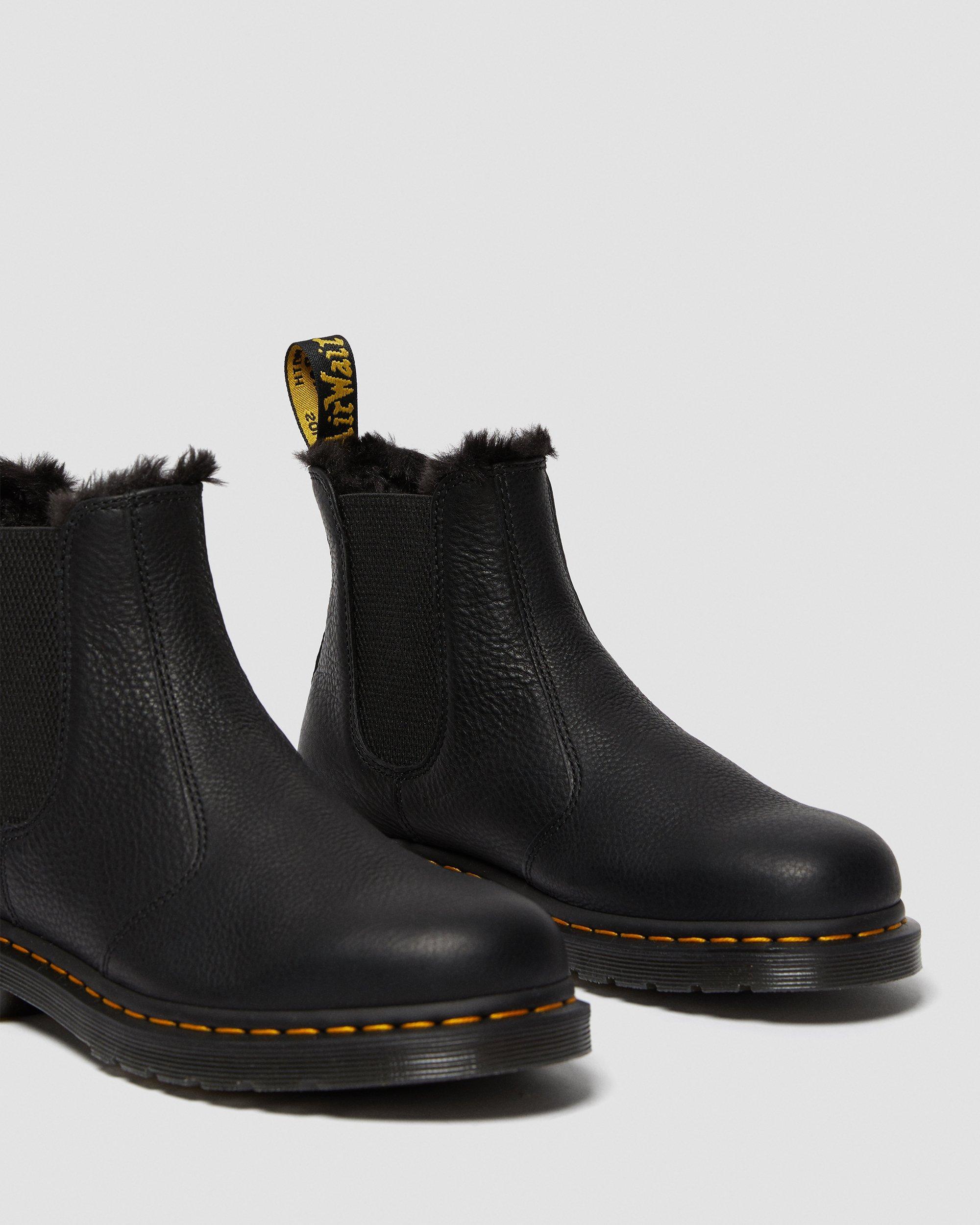 Dr. Martens 2976 Faux Fur Lined Chelsea Boots in Black - Lyst