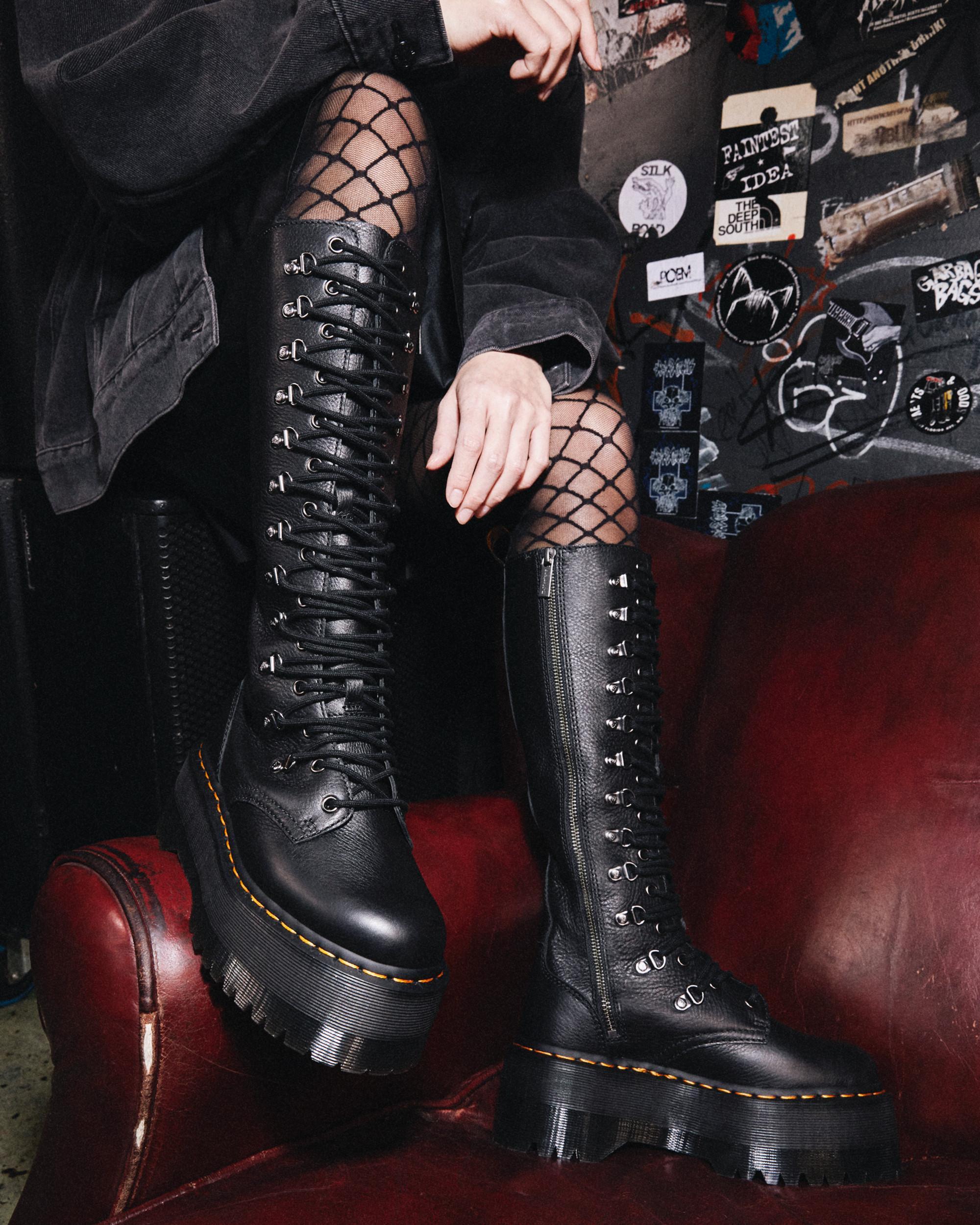 Dr. Martens 1b60 Max Hardware Leather Extra High Boots in Black | Lyst
