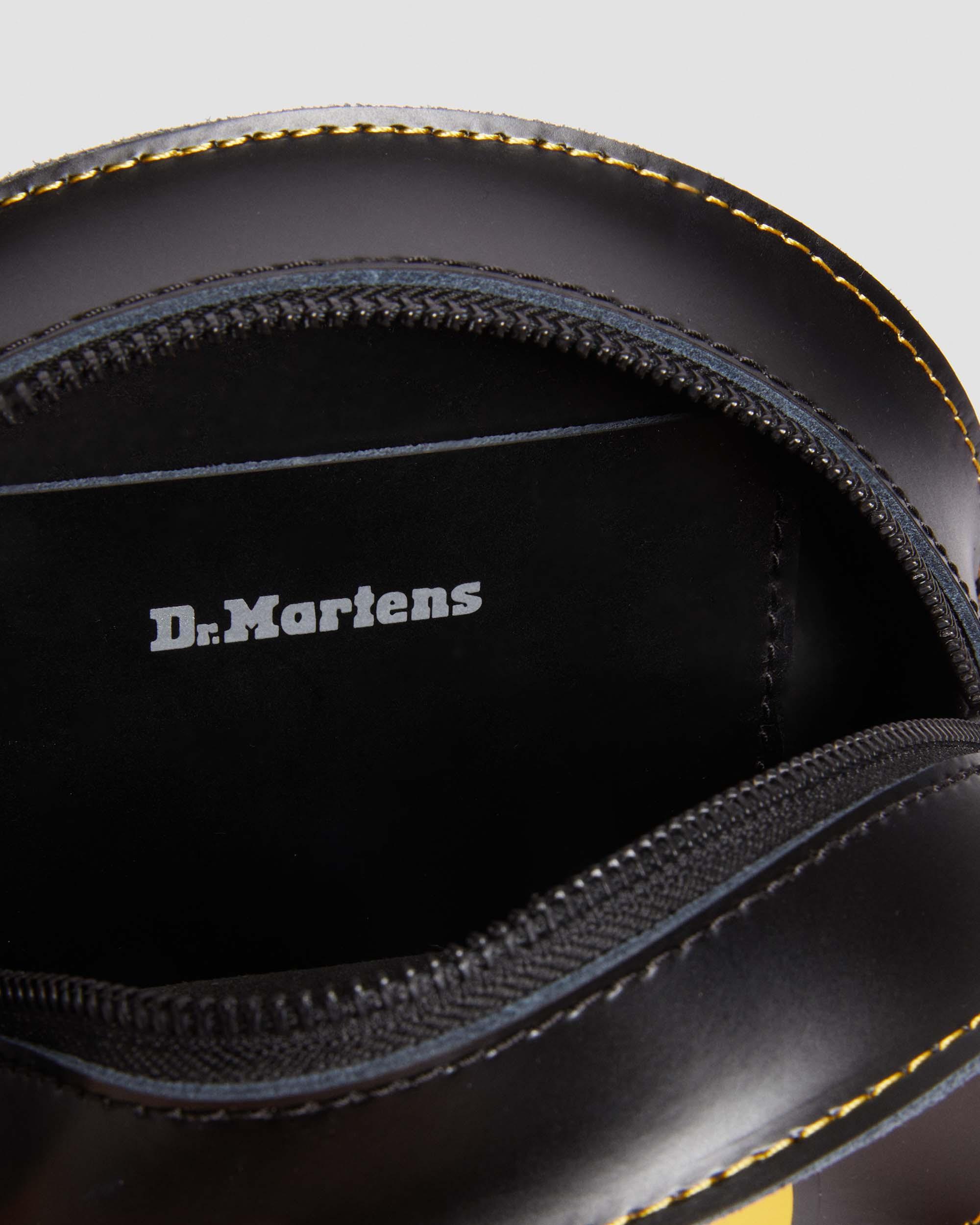 Dr Martens x SMILEY CROSSBODY BAG★コラボ Dr Martens x SMILEY CROSSBODY BAG☆コラボ (Dr.Martens