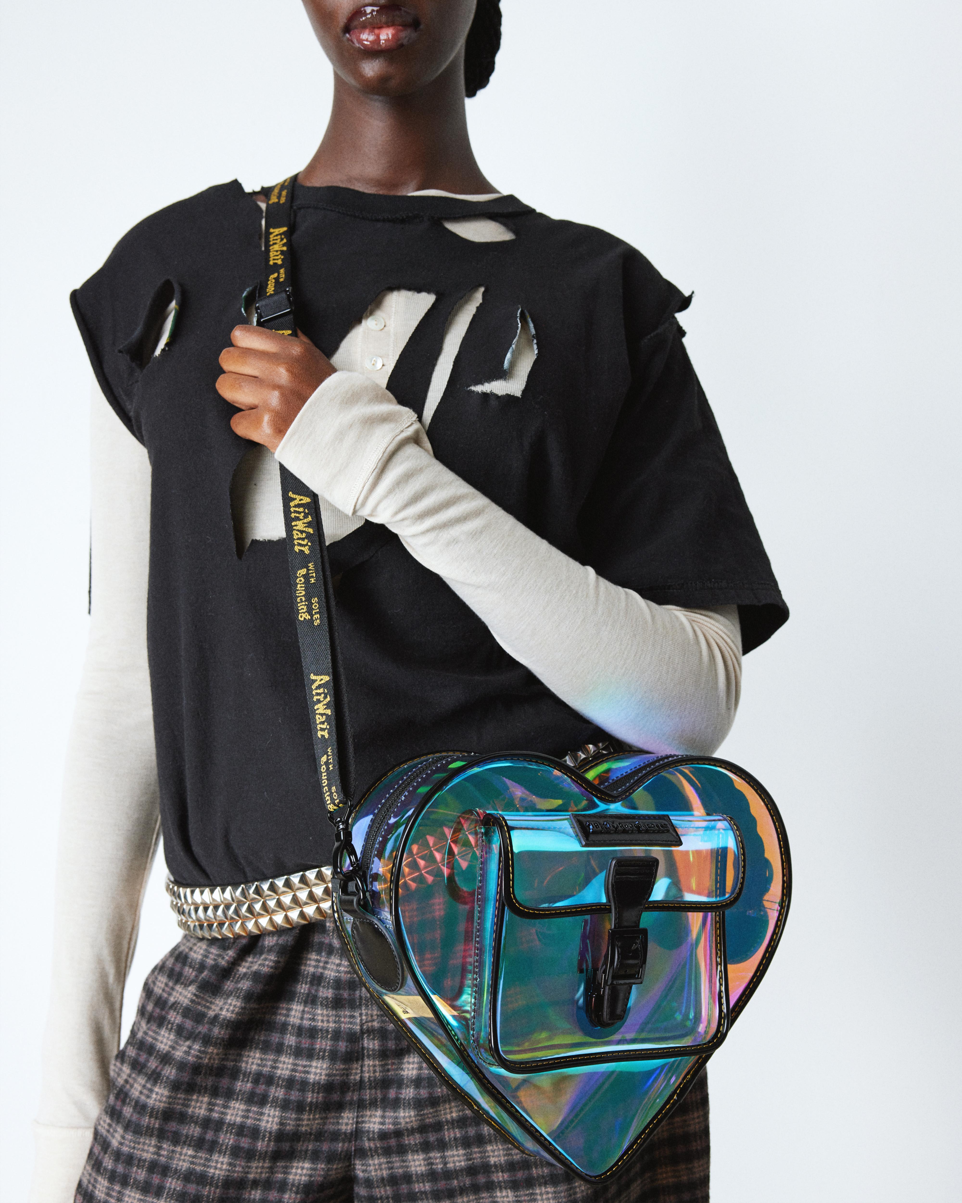 【レディース】Dr. Martens Iridescent Transparent Mini バッグ Iridescent PU Mini Backpack in Multi | Dr. Martens