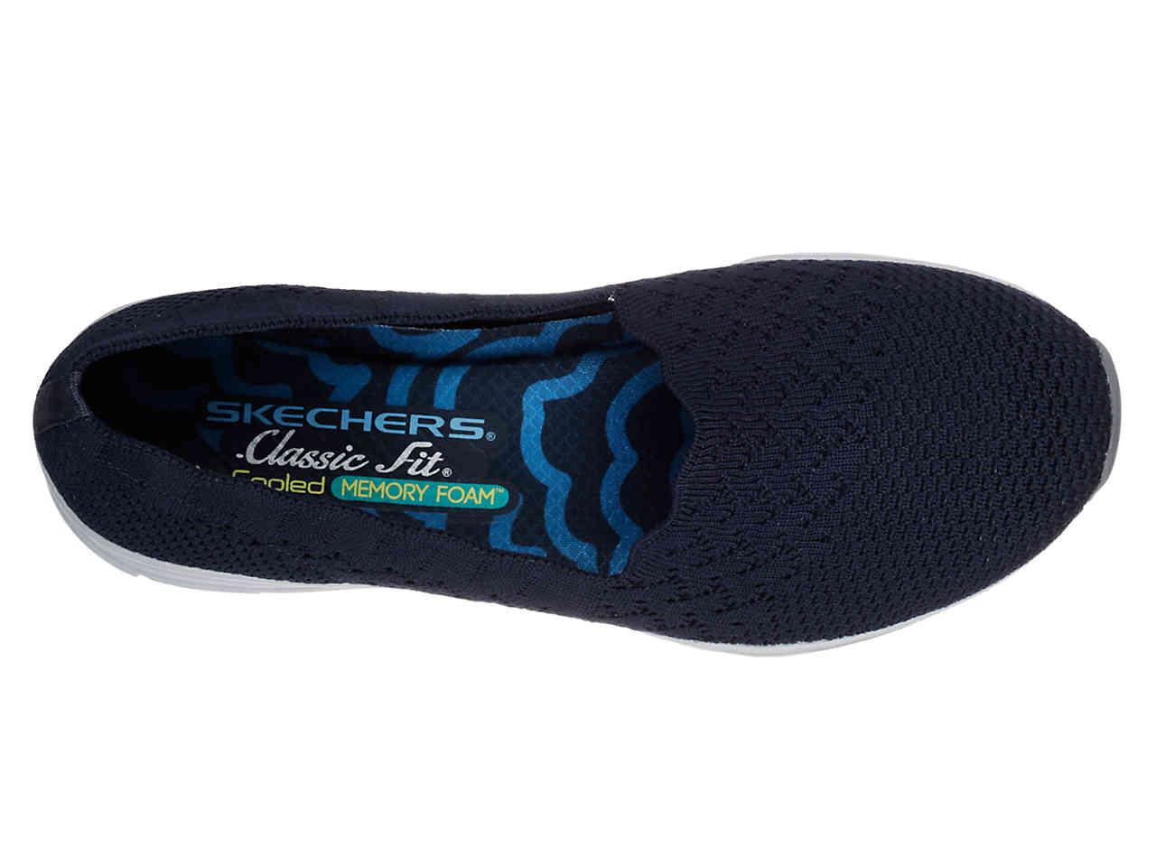 skechers scallop slip on