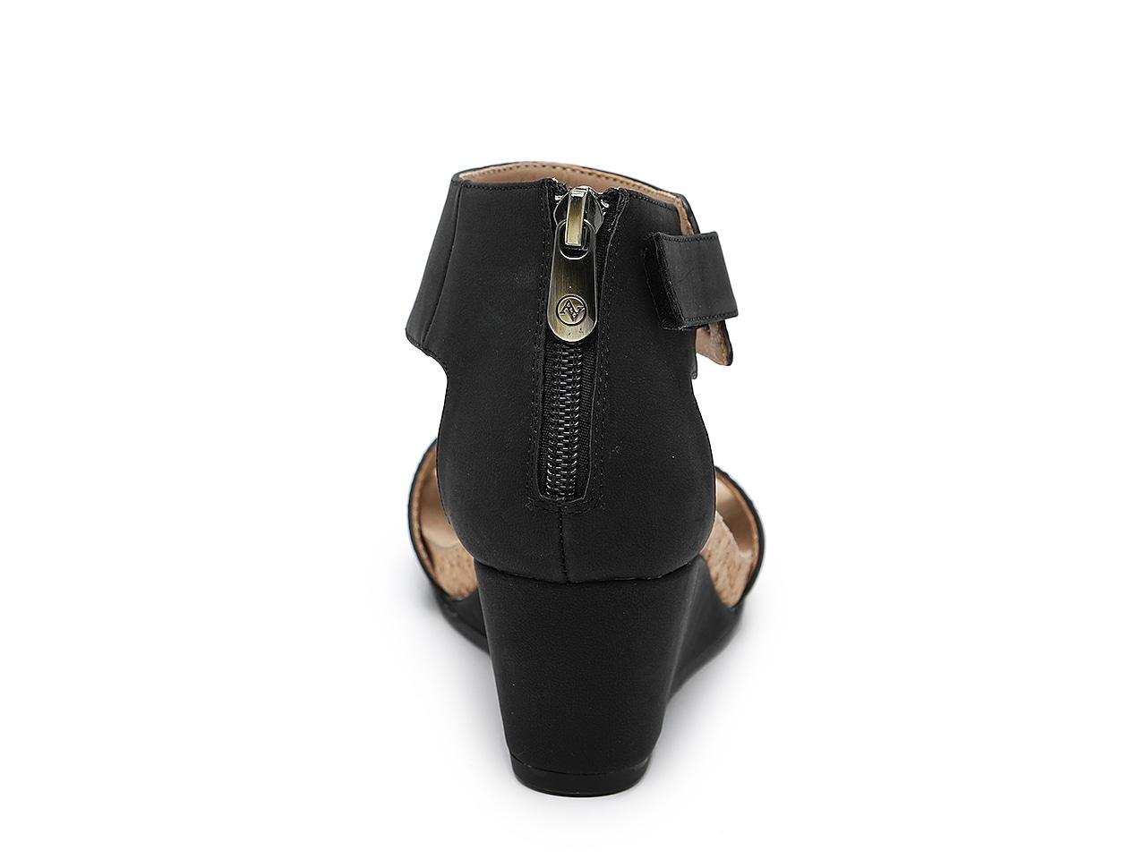Thayer wedge shop sandal