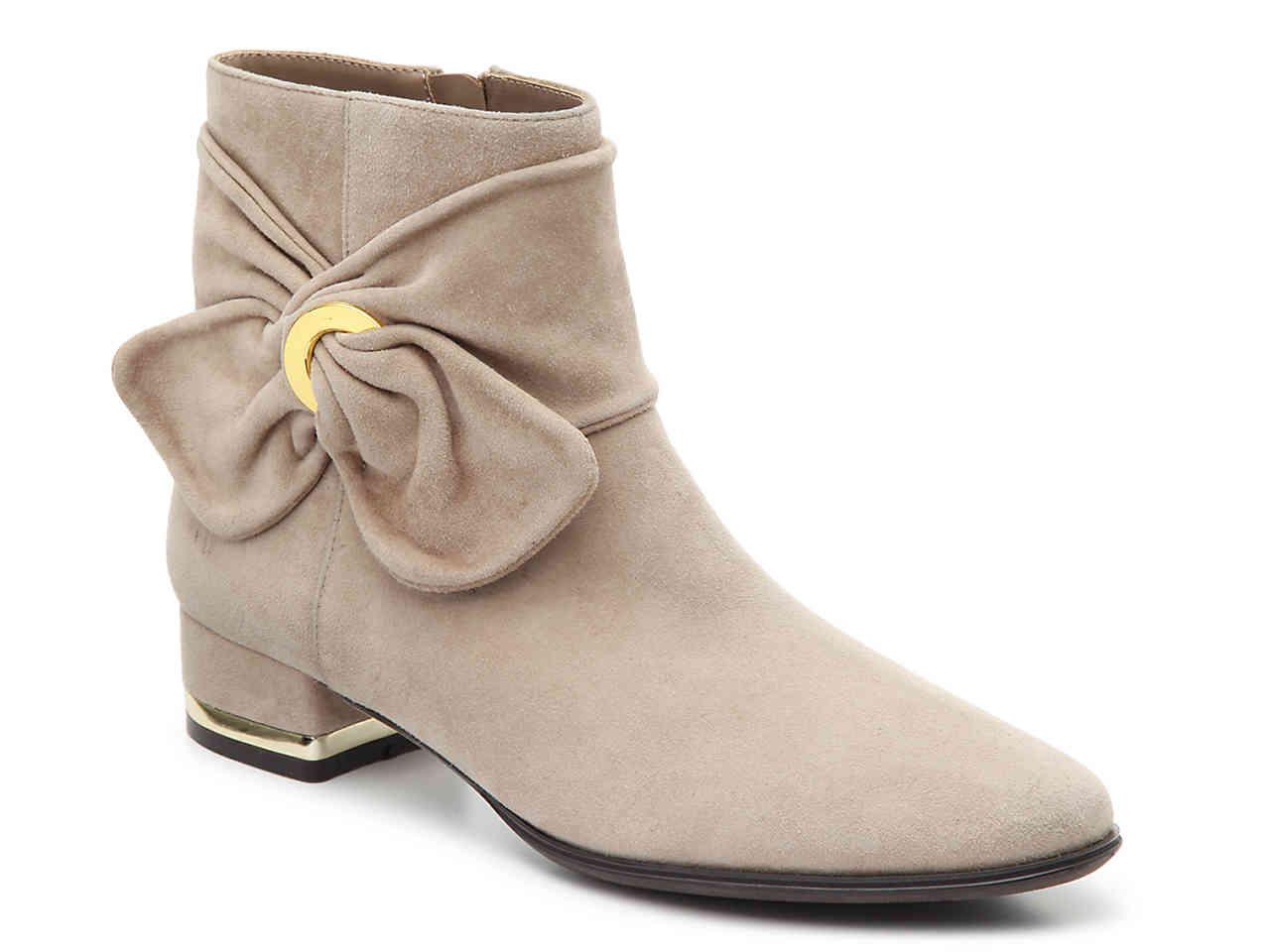 vaneli adelle bootie