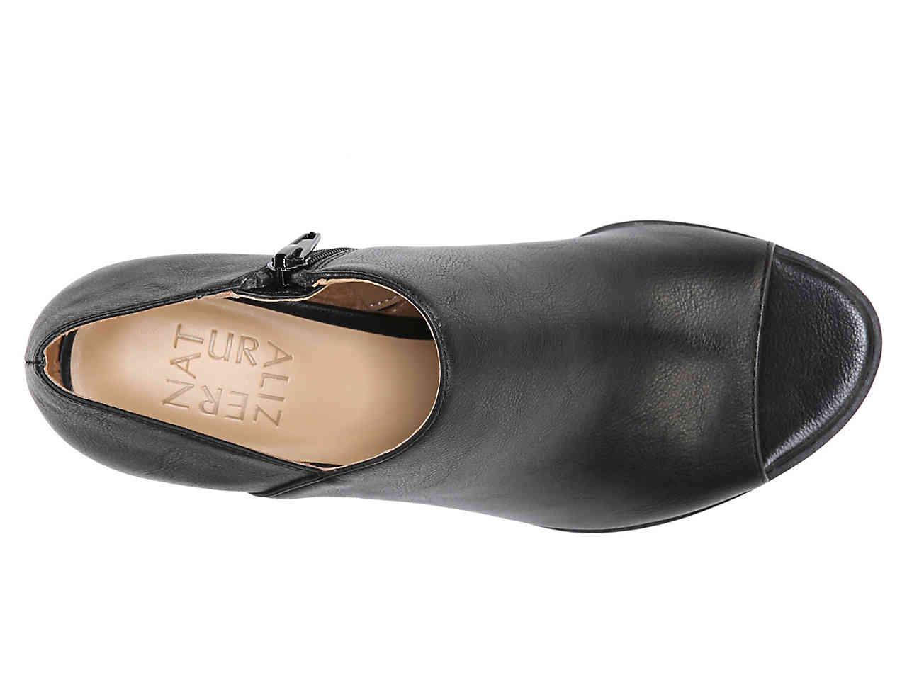 naturalizer tristen bootie