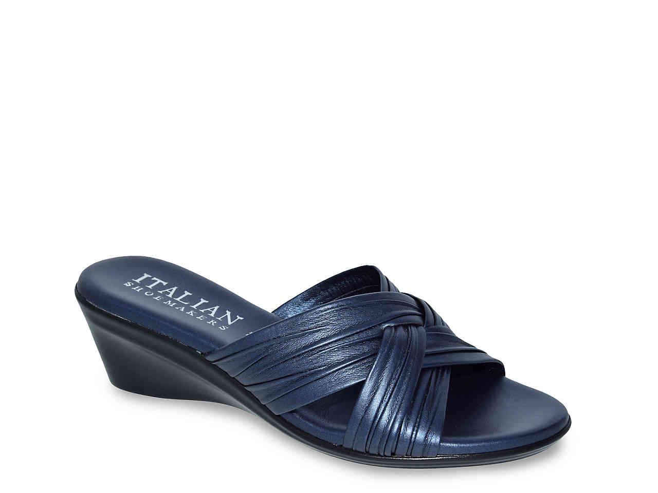 Italian Shoemakers Saylor Wedge Sandal in Navy (Blue) - Lyst