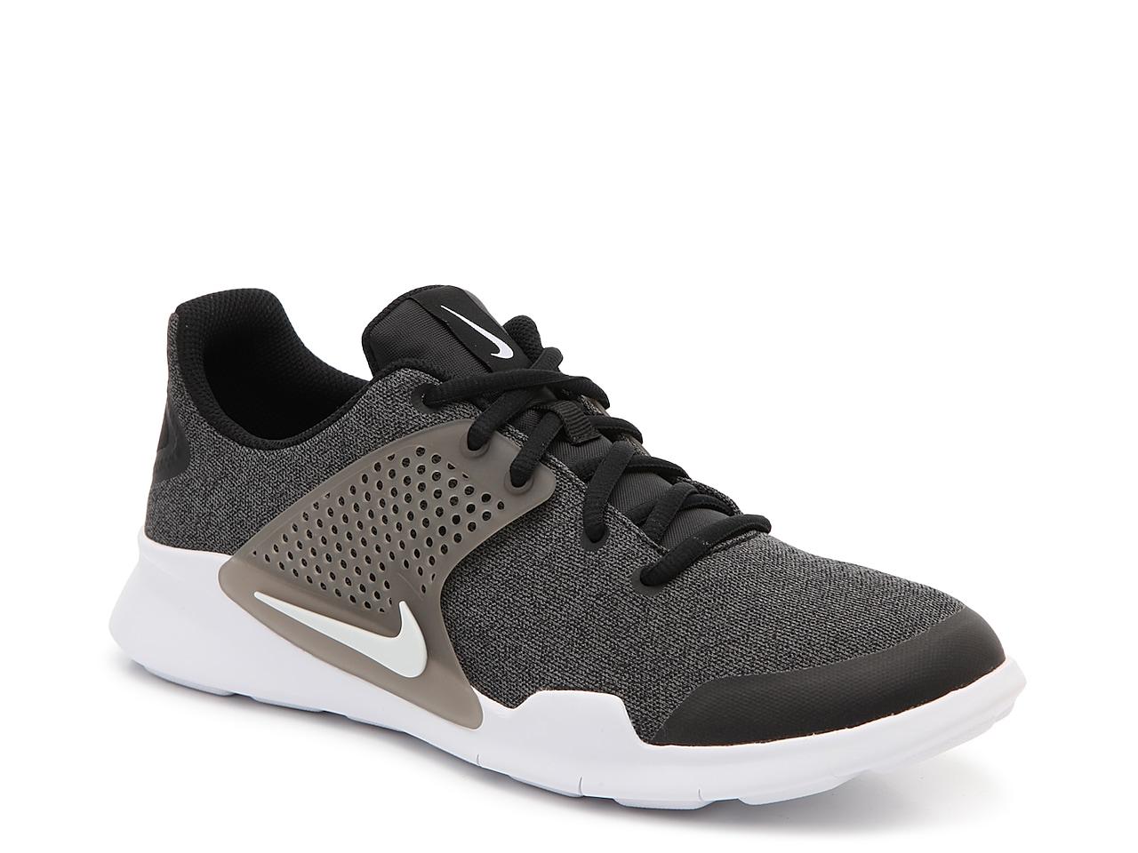 nike arrowz lace up sneakers white