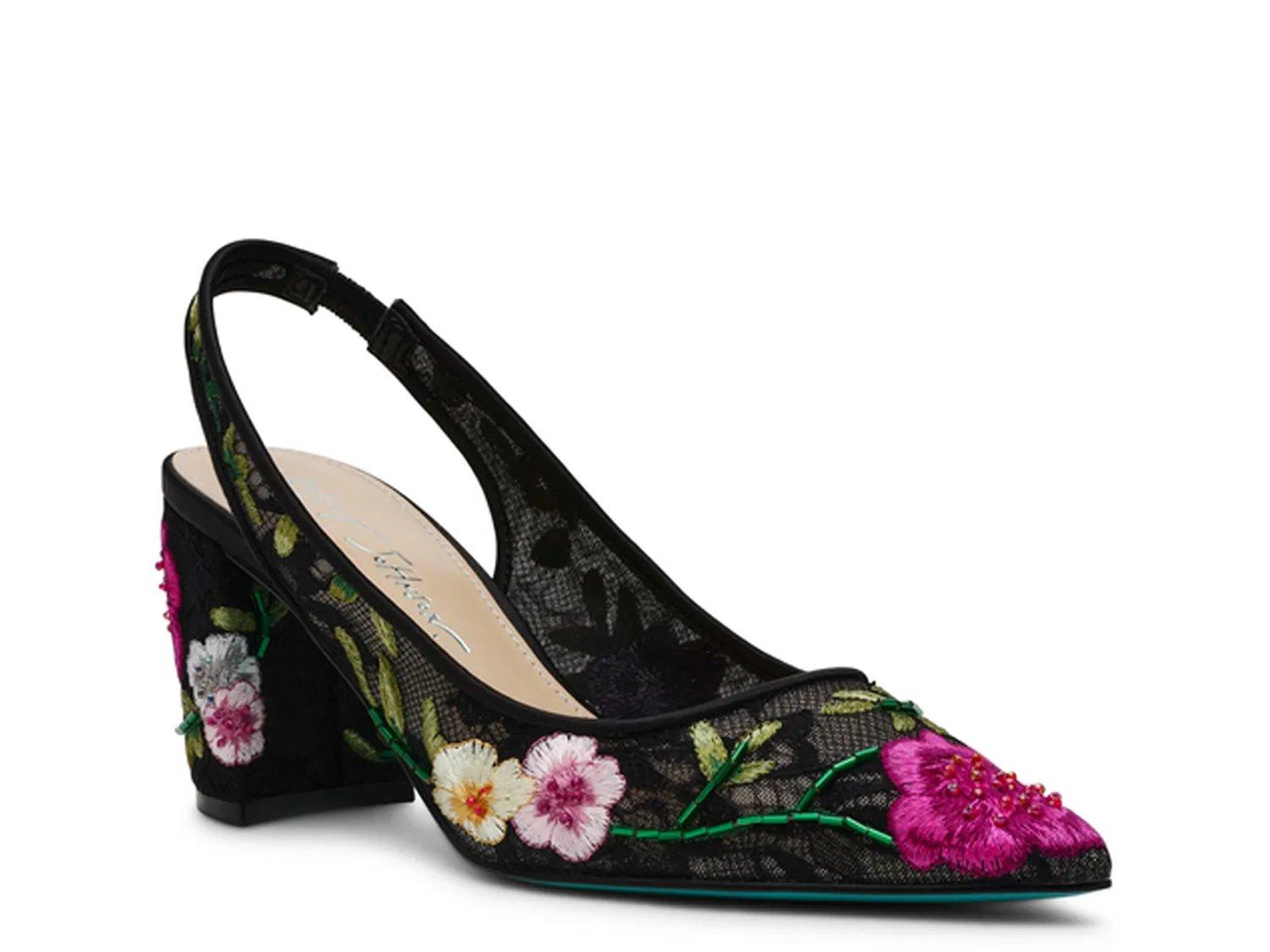Betsey Johnson Lira Pump in Black | Lyst display picture 1