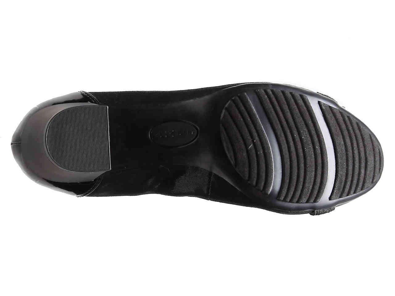 anne klein gerwyn pump