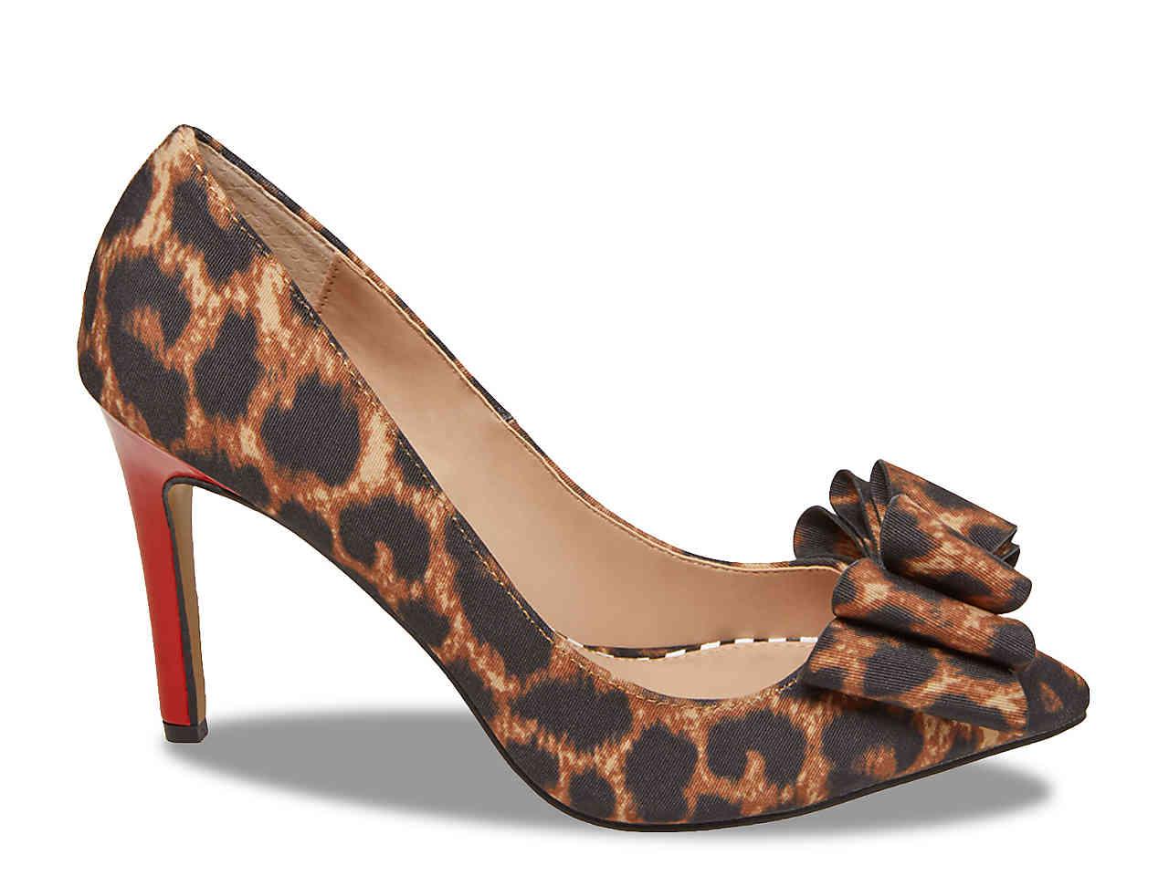 betsey johnson bret pump