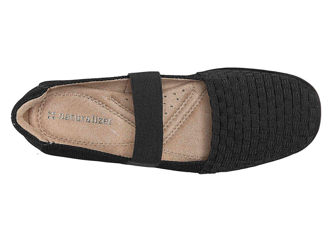 naturalizer fearn flat