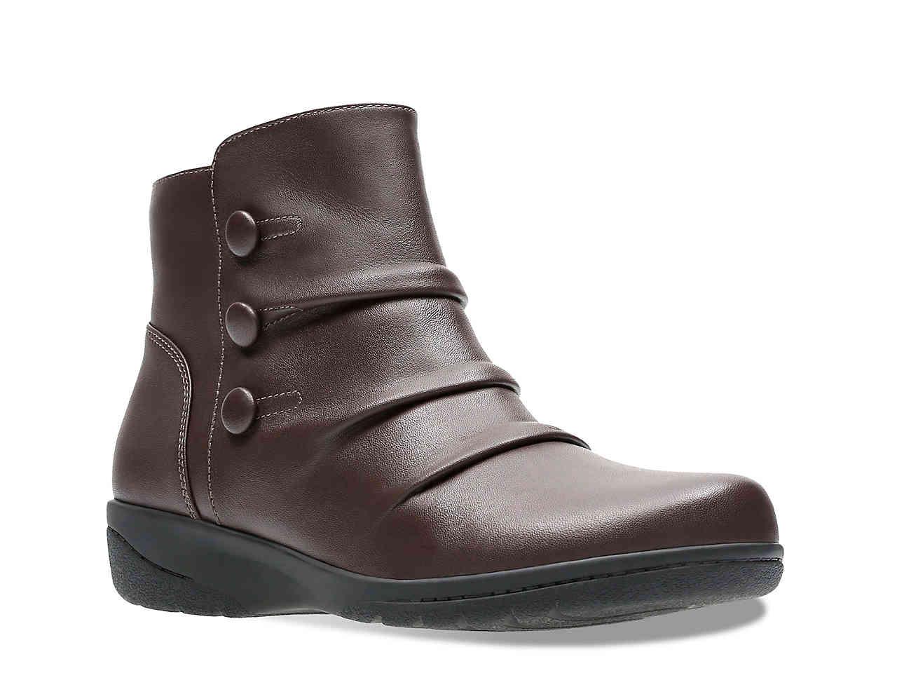 khombu boots price