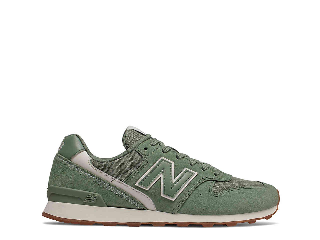 New Balance 696 Sneaker in Green | Lyst