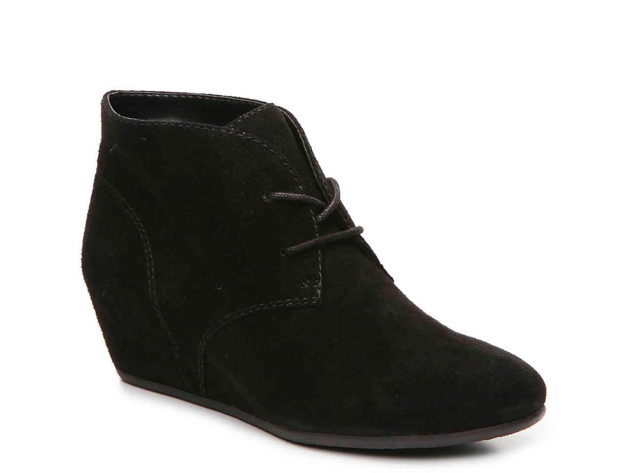 nine west joanis wedge bootie