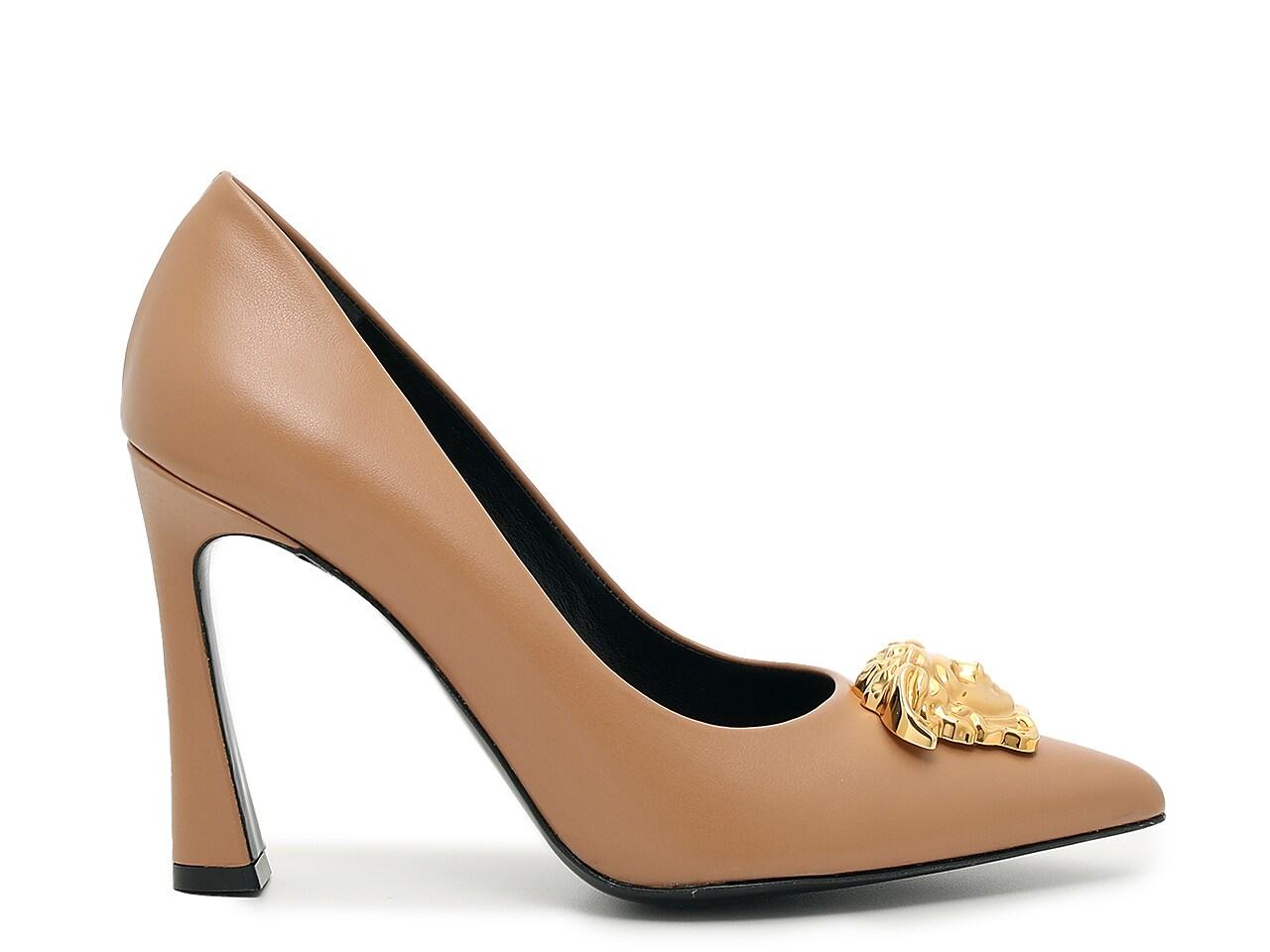 シューズ・サンダルその他 VERSACE Woman High heel shoes Beige 10114021A07977 2N24P versace-Beige-Logo-Pump.jpeg