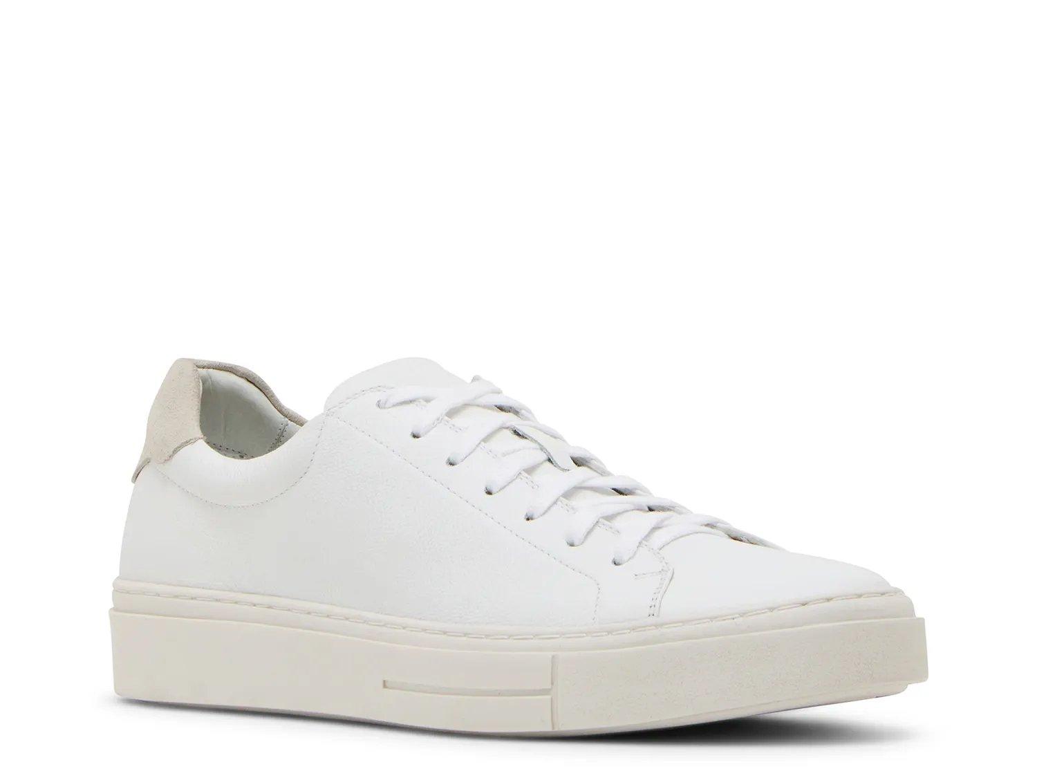 Steve Madden【新作SALE☆】AMAR ロートップスニーカー MOBILITY SIlver Leather Women's Low-Top Lace-Up Sneaker