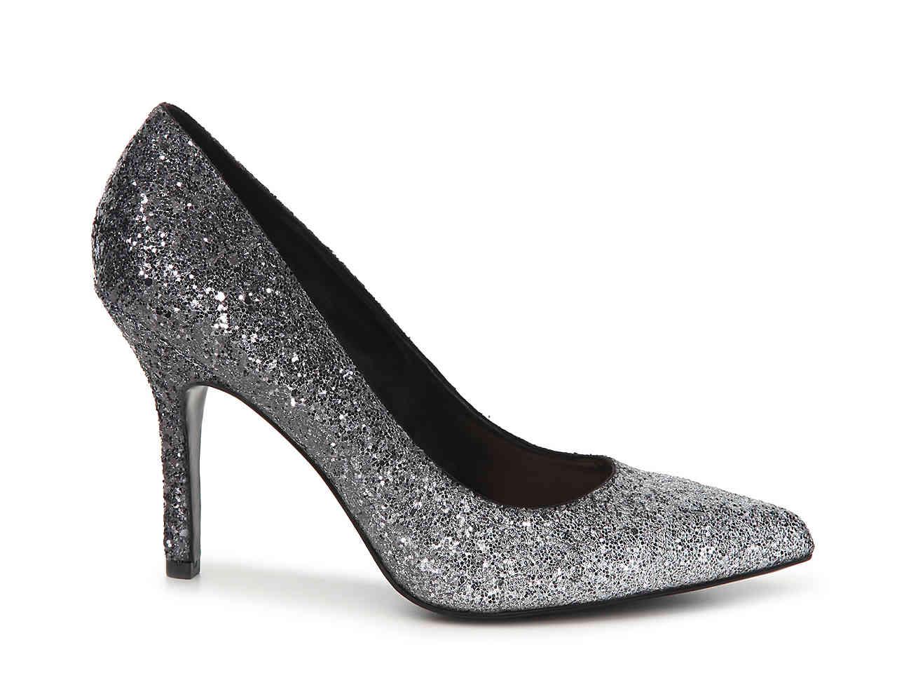 nine west shimmer pump