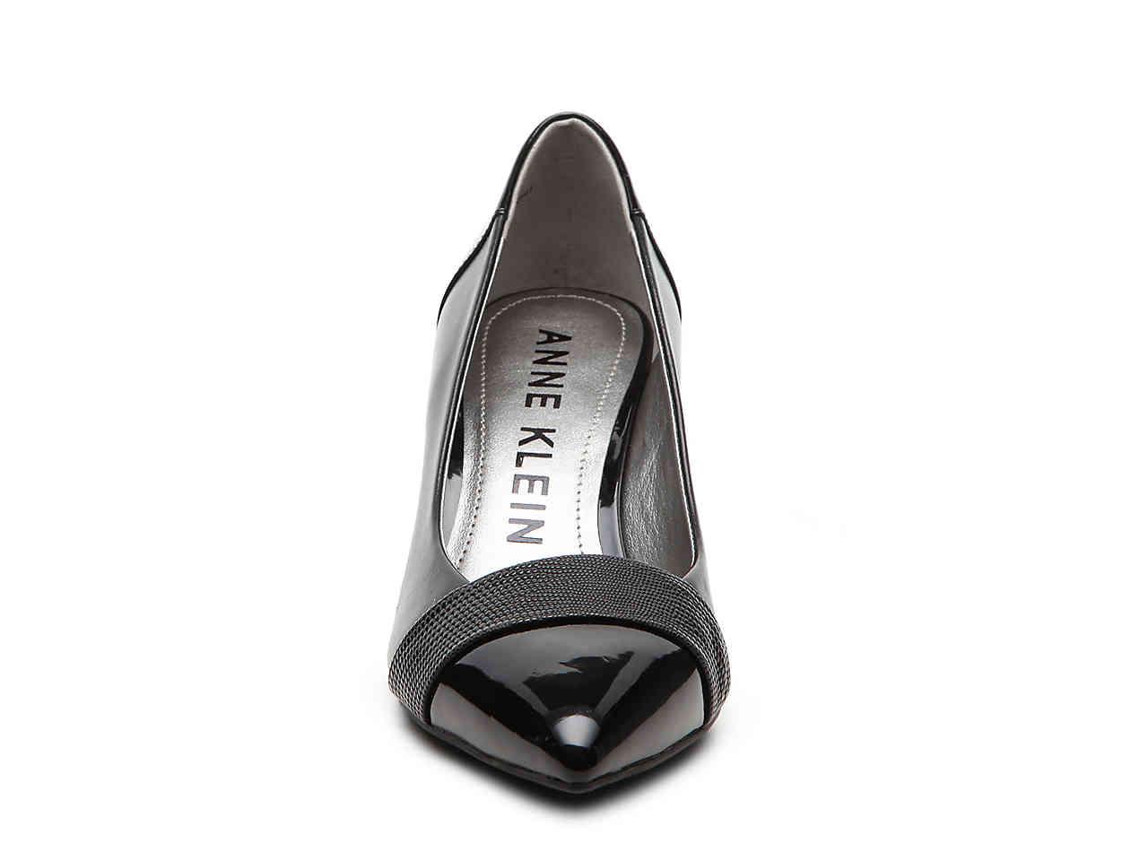 anne klein finn pump