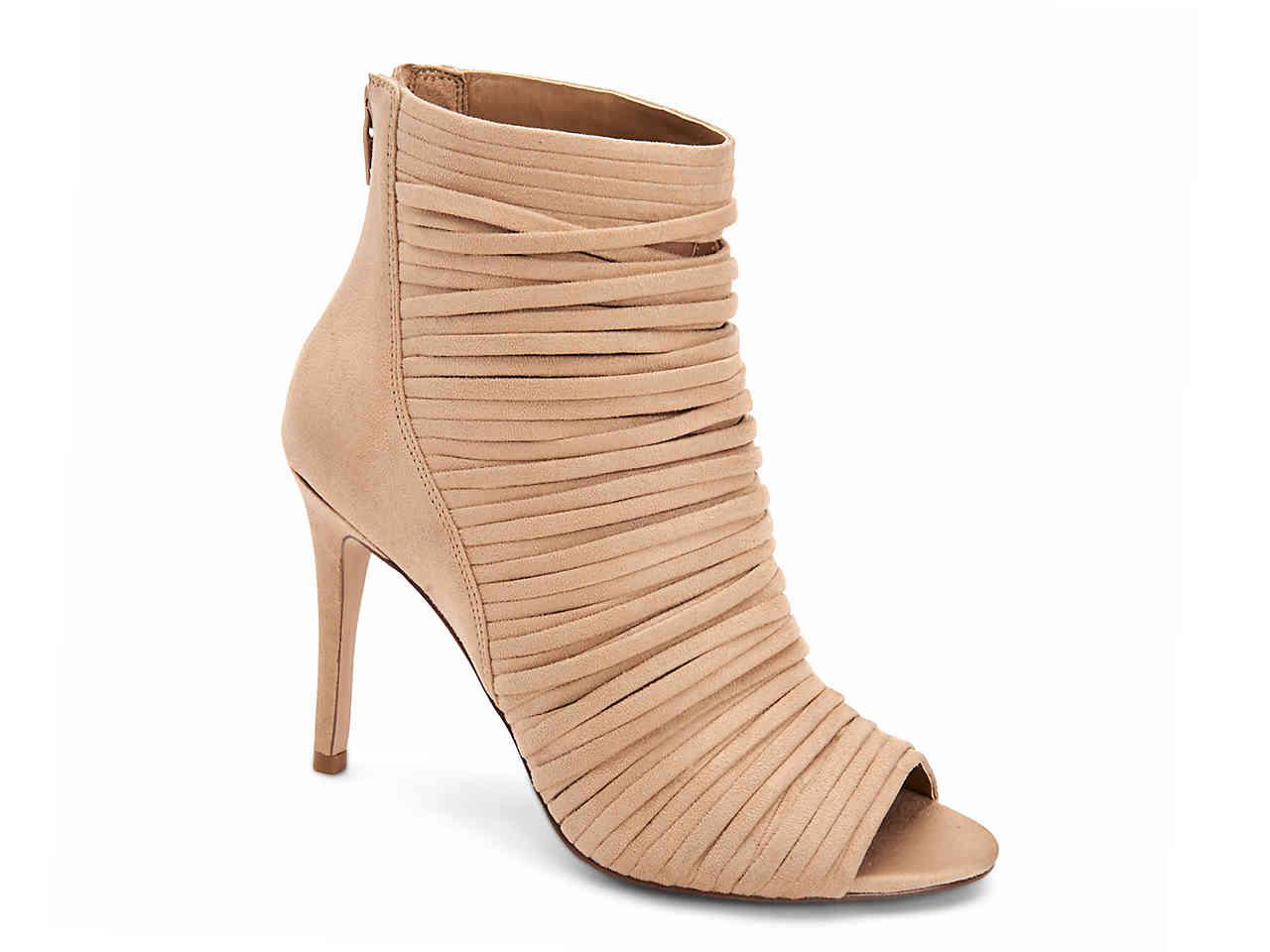 bcbg elle bootie