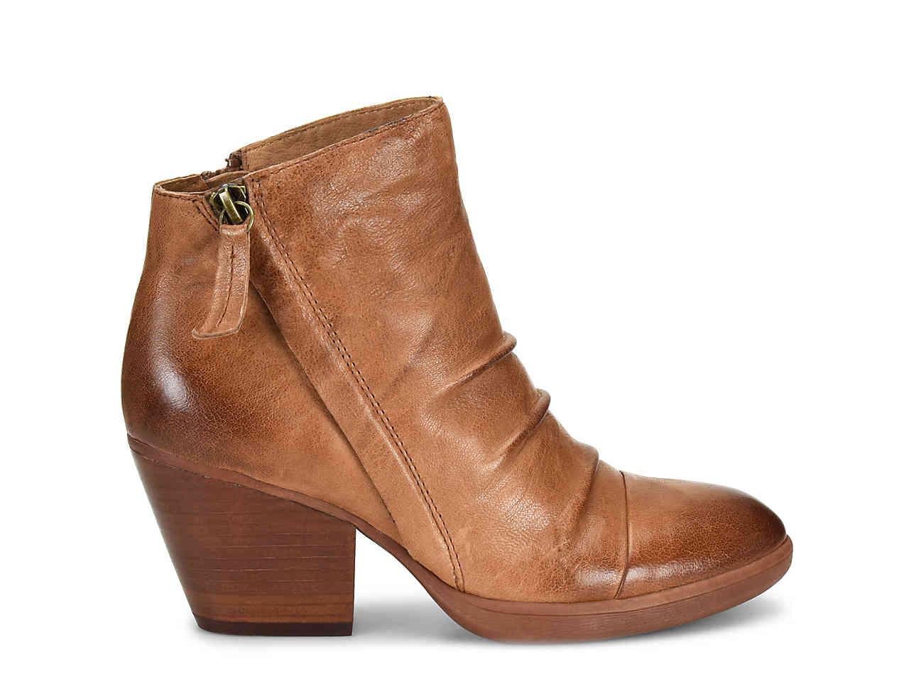 Söfft Leather Gable Bootie in Sand 