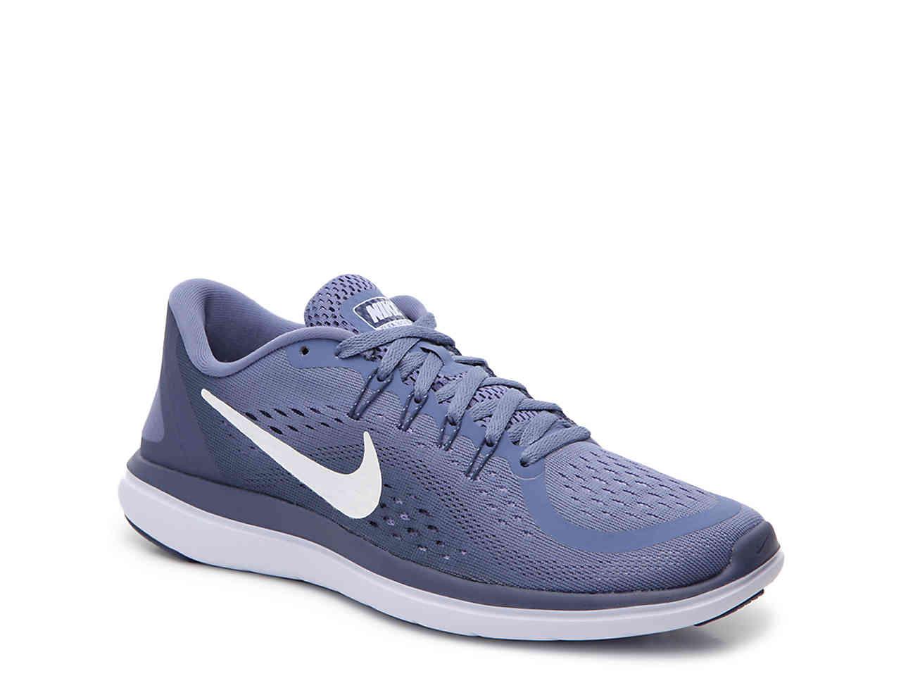 Nike Synthetic Flex 2017 Rn Lightweight Running Shoe in