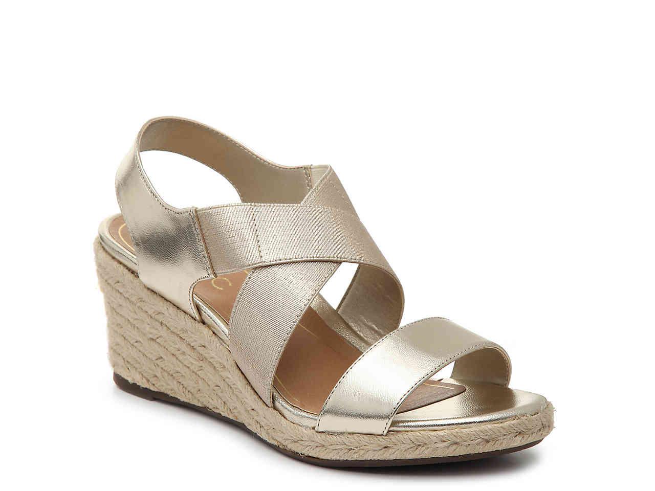 vionic clarisa raffia espadrille wedge