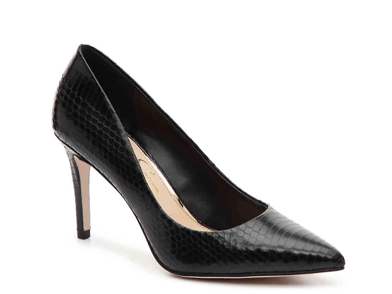 jessica simpson carpena pump