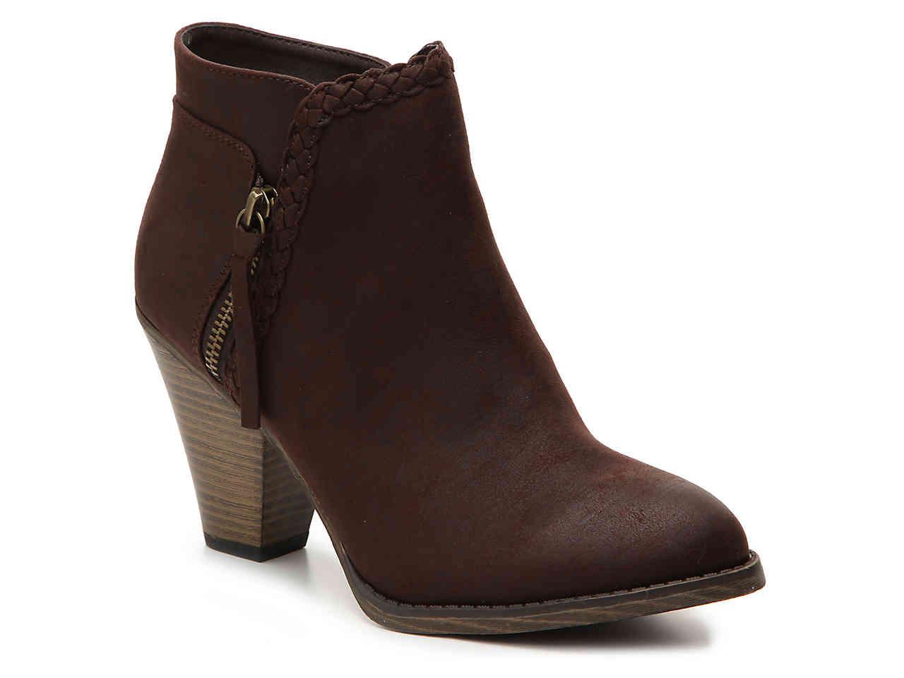 mia kori braided boot