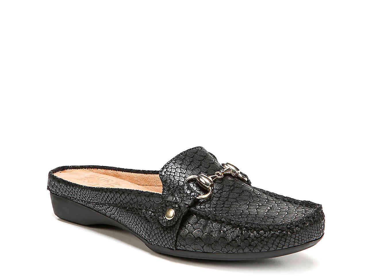 naturalizer gloria mule