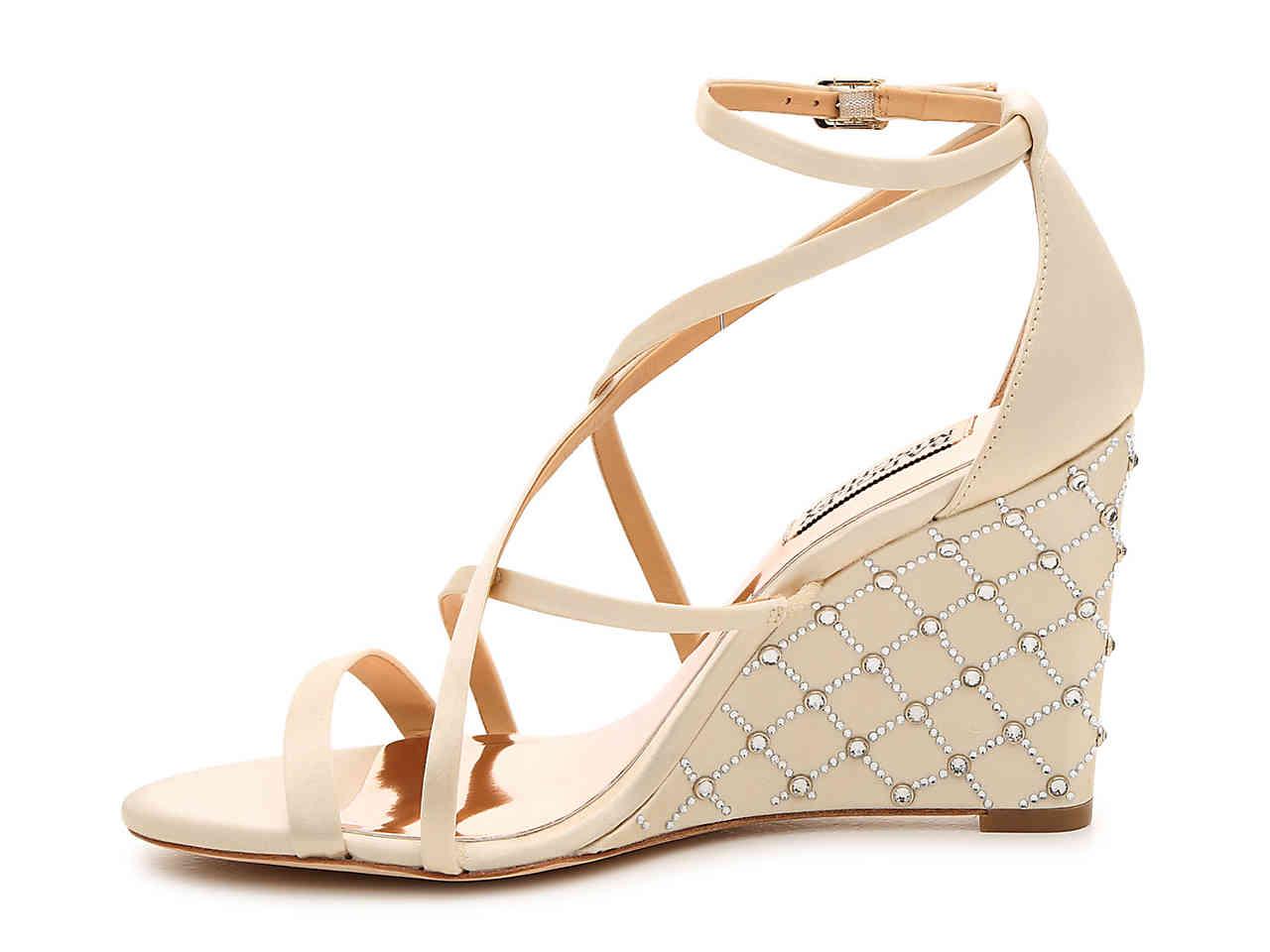 badgley mischka bertie wedges
