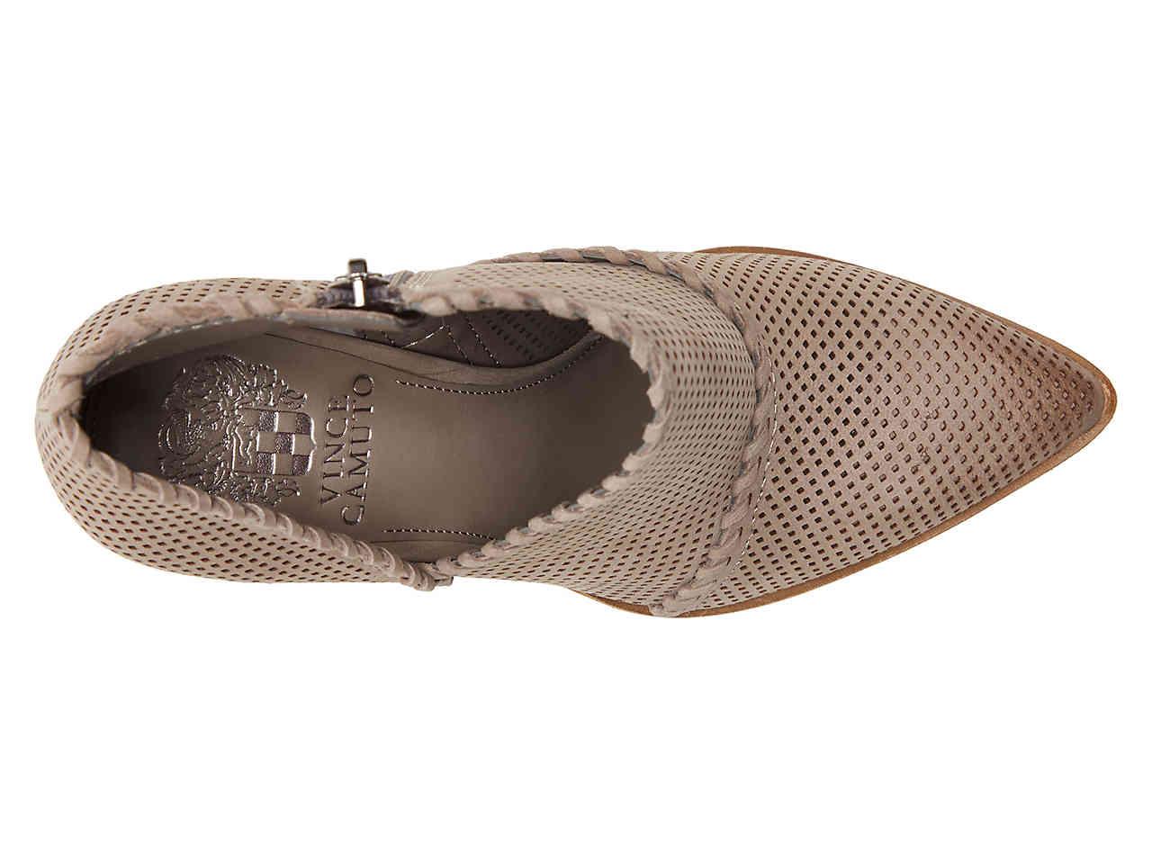 larmana bootie vince camuto