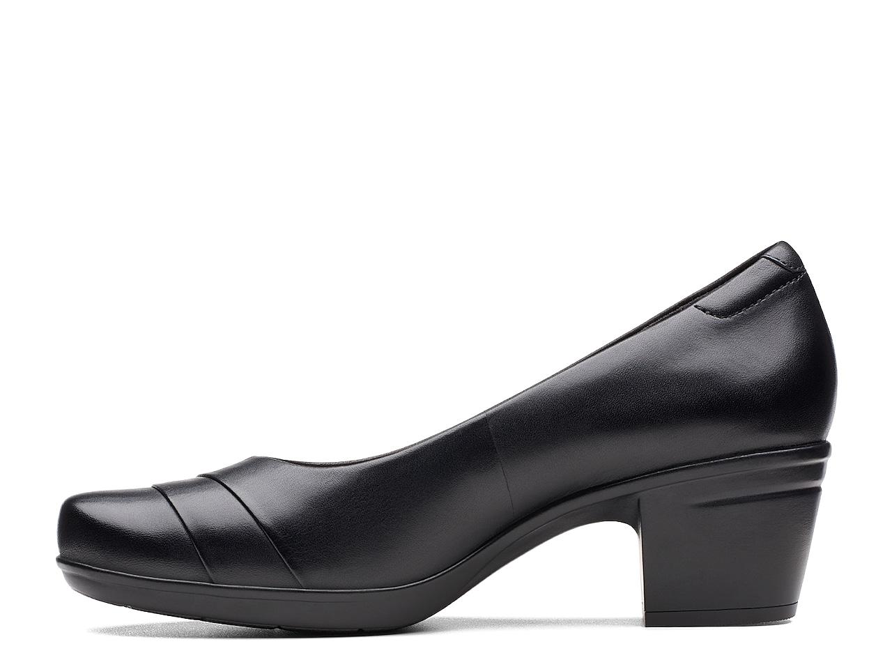 Clarks Emslie Mae Pump in Black | Lyst