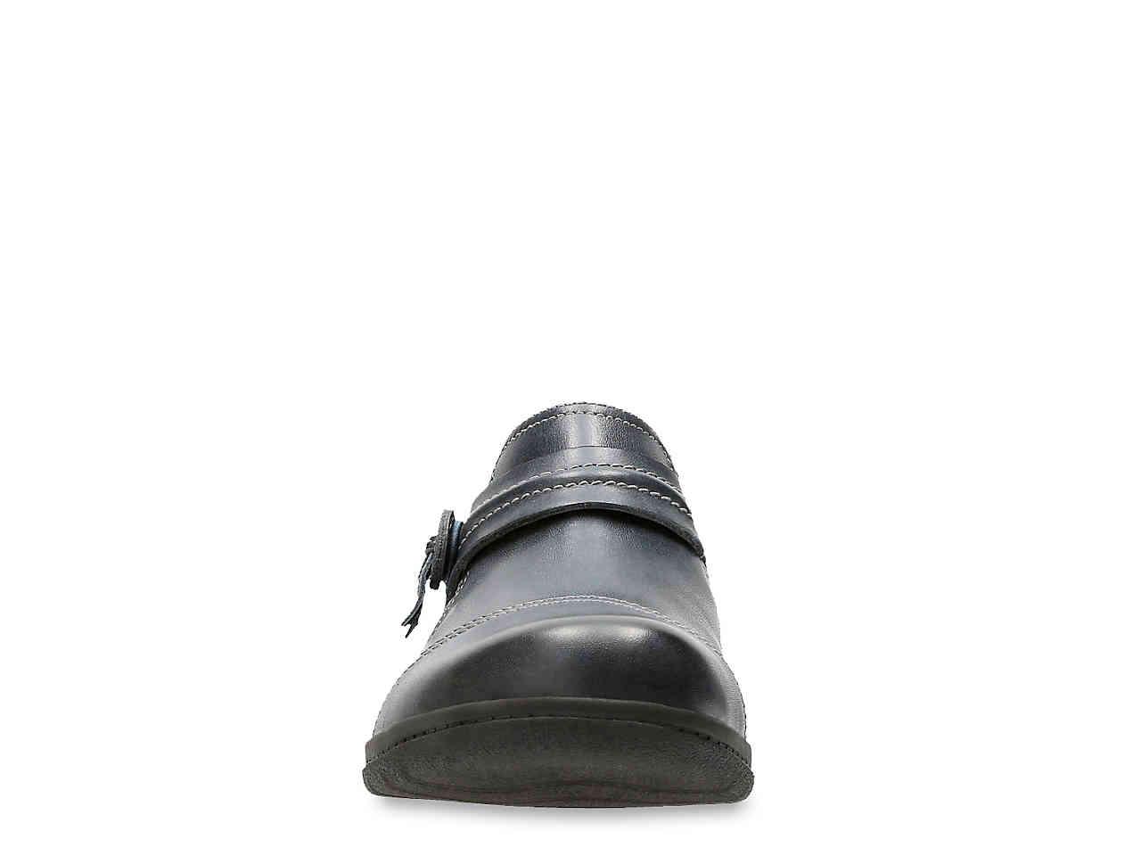 clarks cheyn madi navy