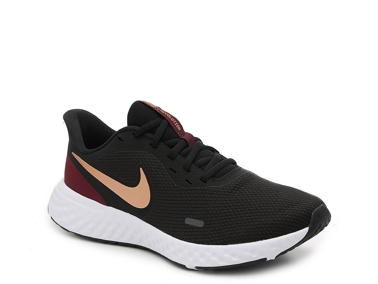 Nike Revolution 5 Running Shoe in Black | Lyst
