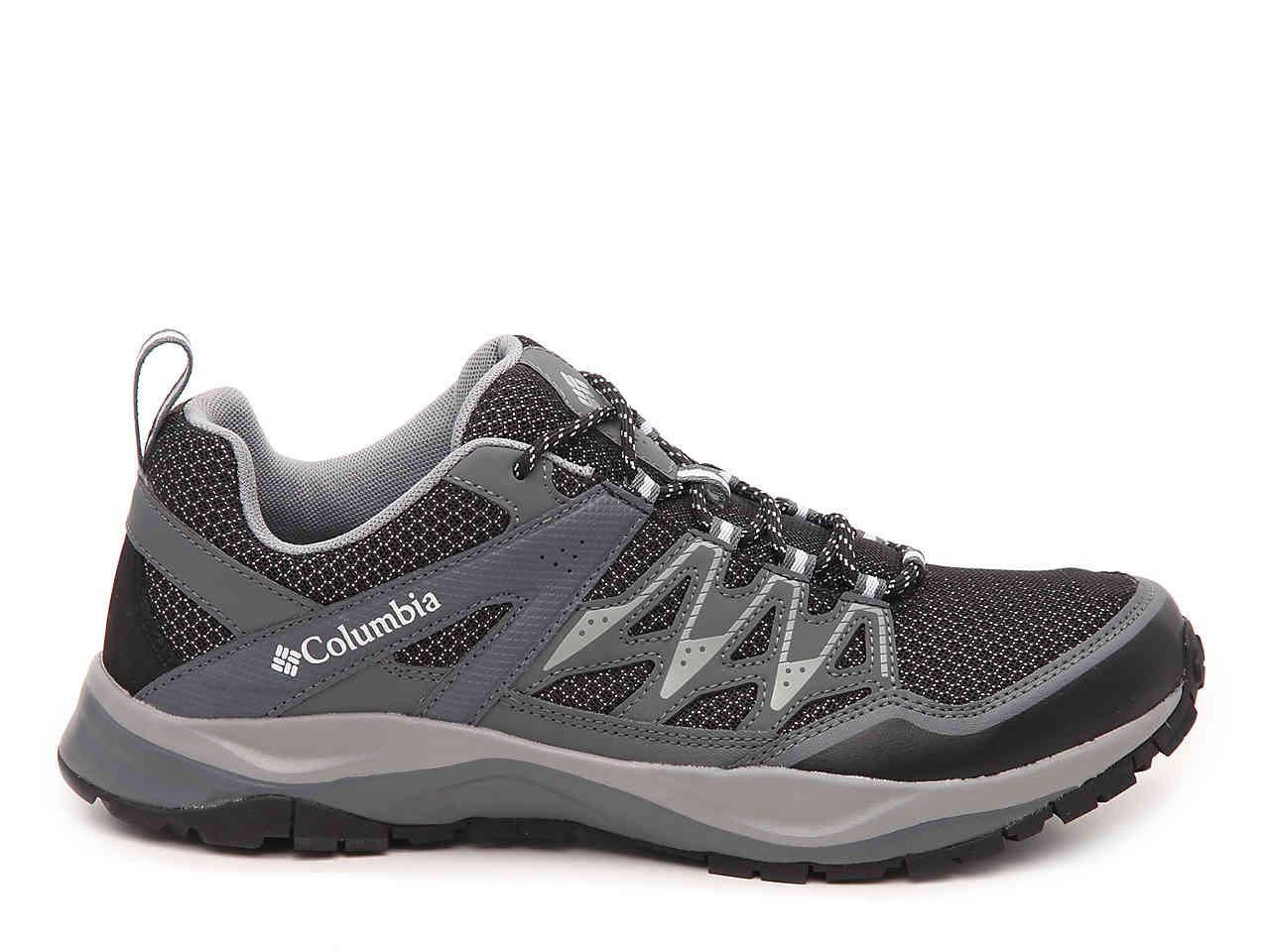 columbia wayfinder hiking shoe