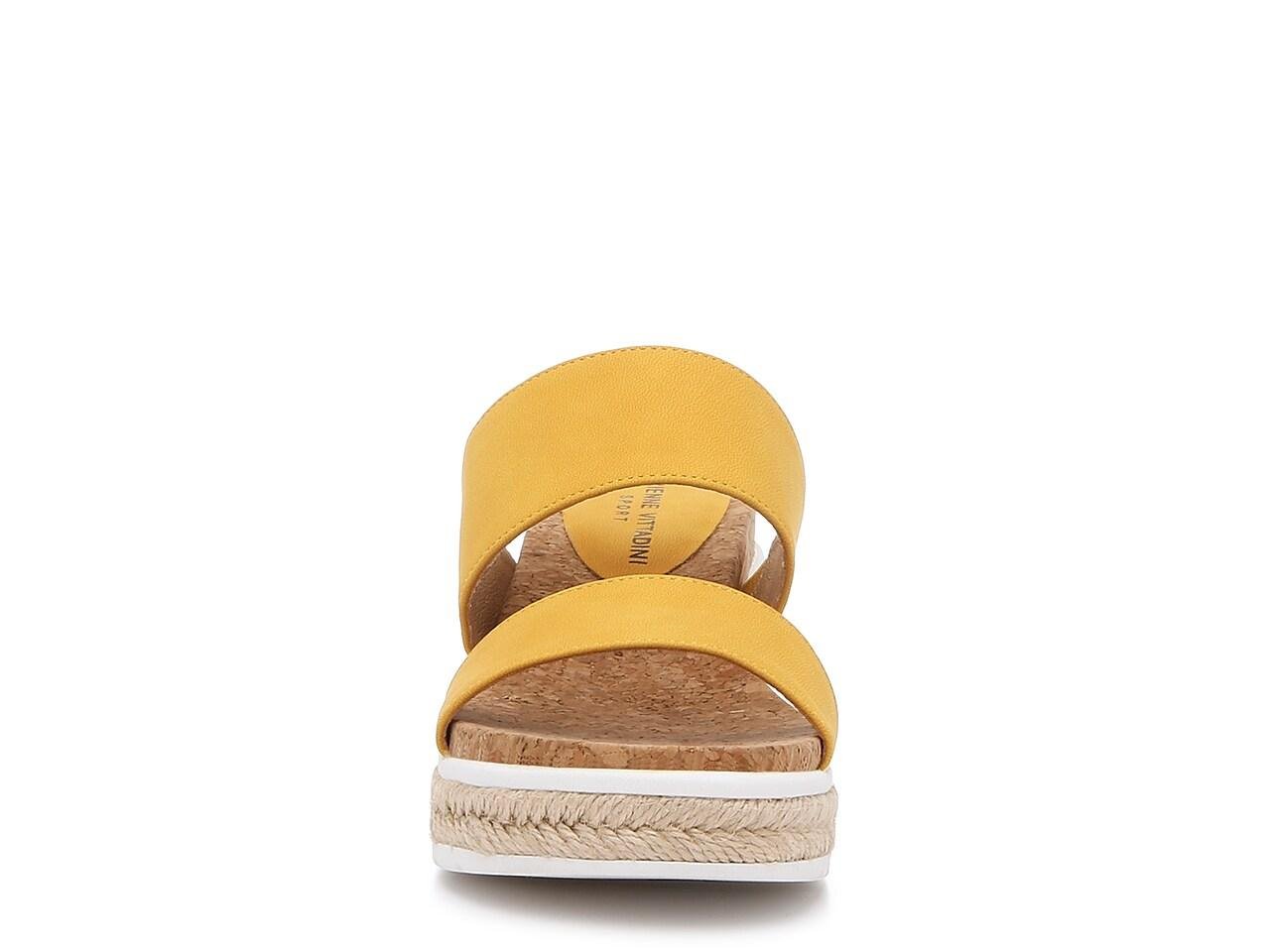 Adrienne vittadini sport sandal deals