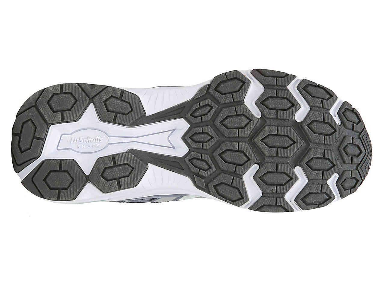 dr scholl's blitz walking shoe