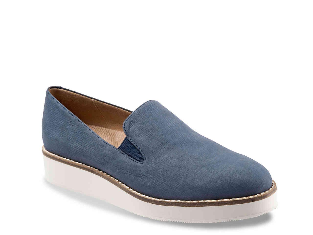 softwalk whistle wedge loafer