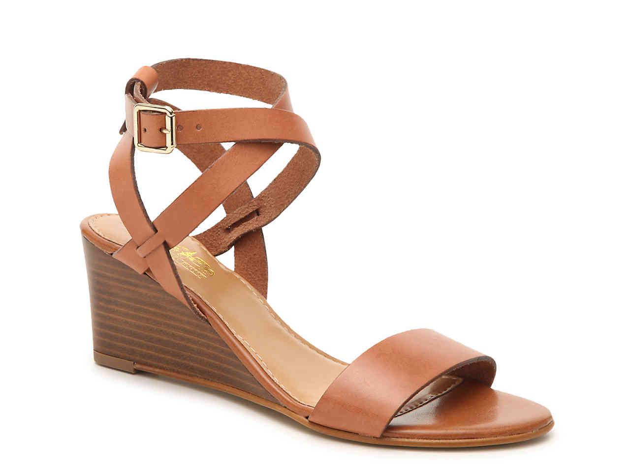 white sole boots womens