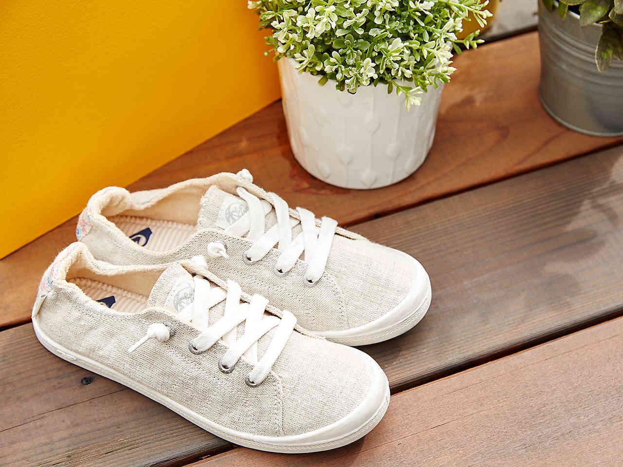 roxy bayshore slip on sneakers